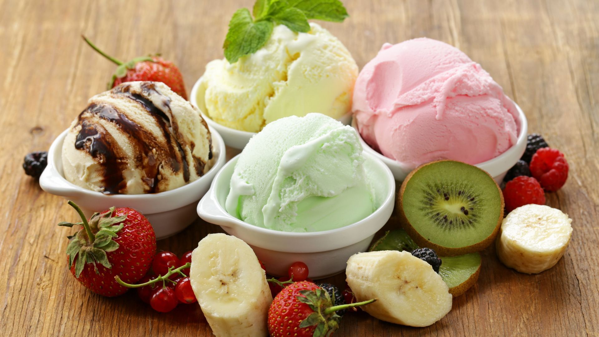 Gelato colorato con frutta fresca, 1920x1080 1080p, Laptop