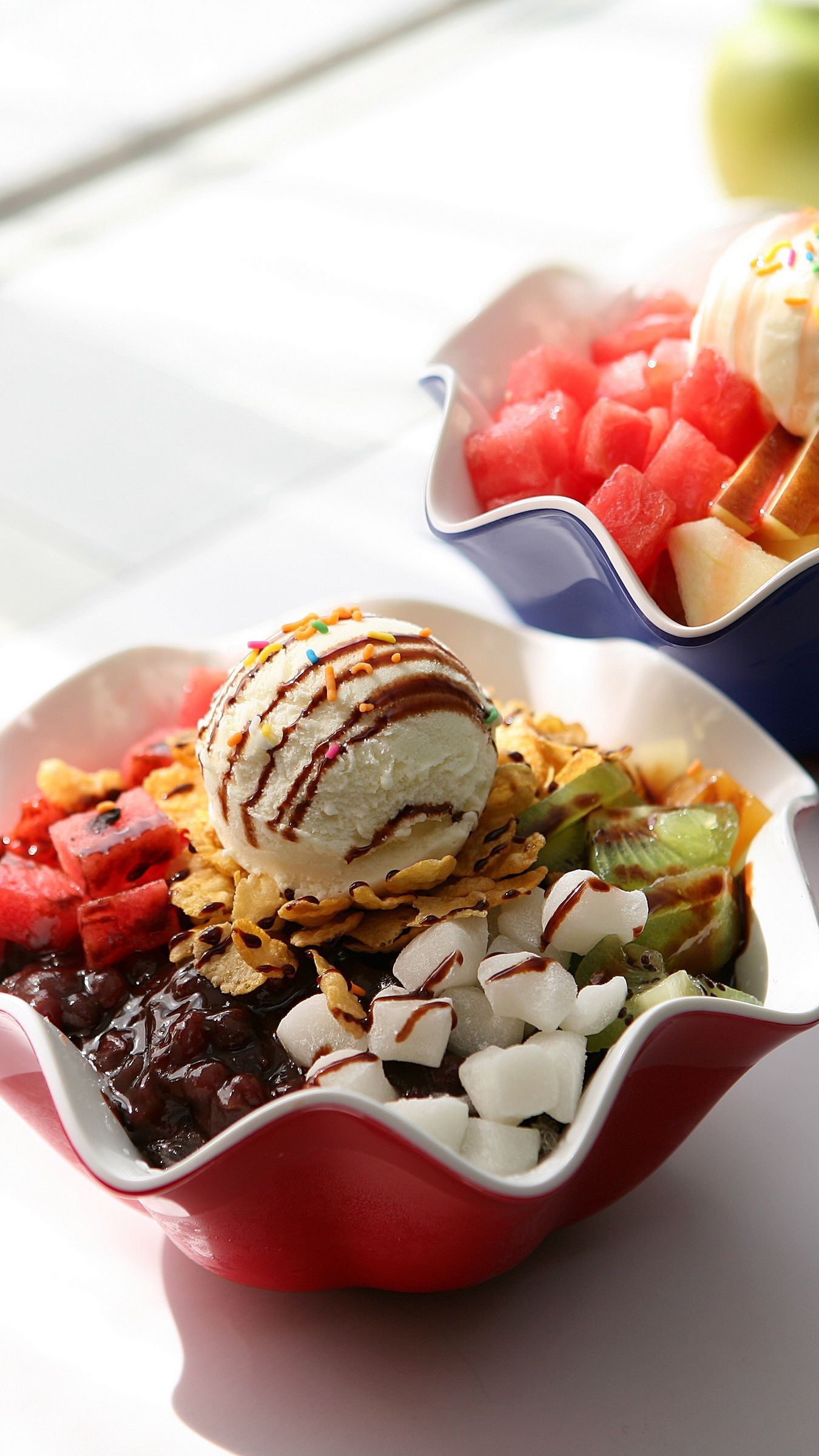 Gelato con frutta e salsa, 1350x2400 Verticale, OnePlus