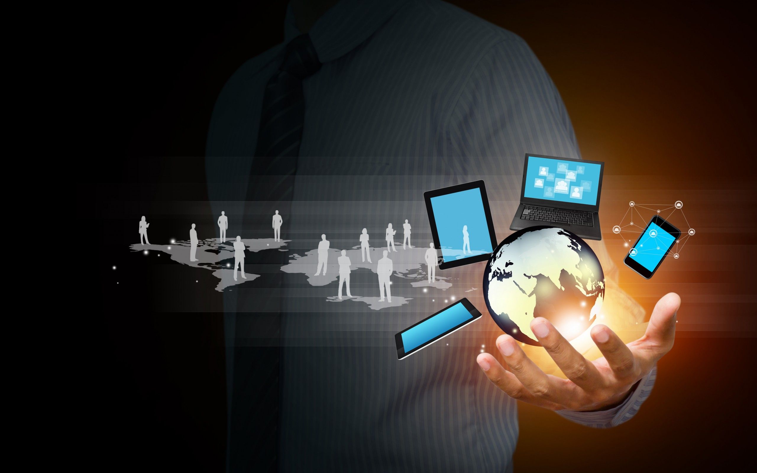 Mano con globo e dispositivi tech, 2560x1600 2K, Desktop