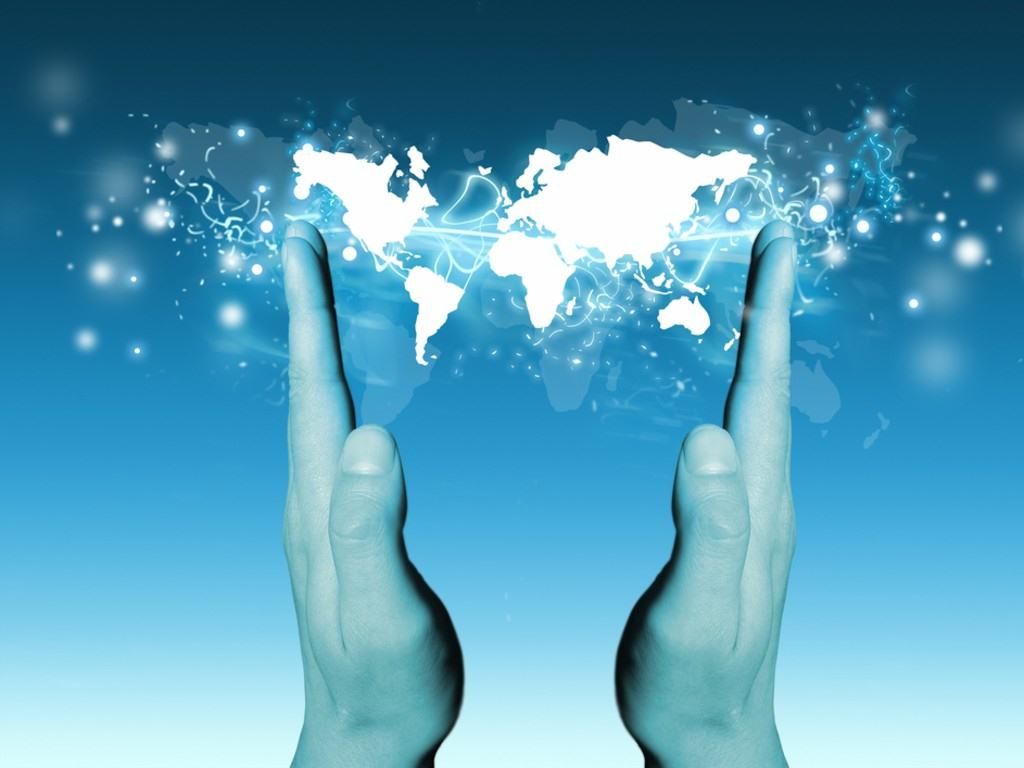 Mani con mappa del mondo, 1024x768 HD, PC Desktop