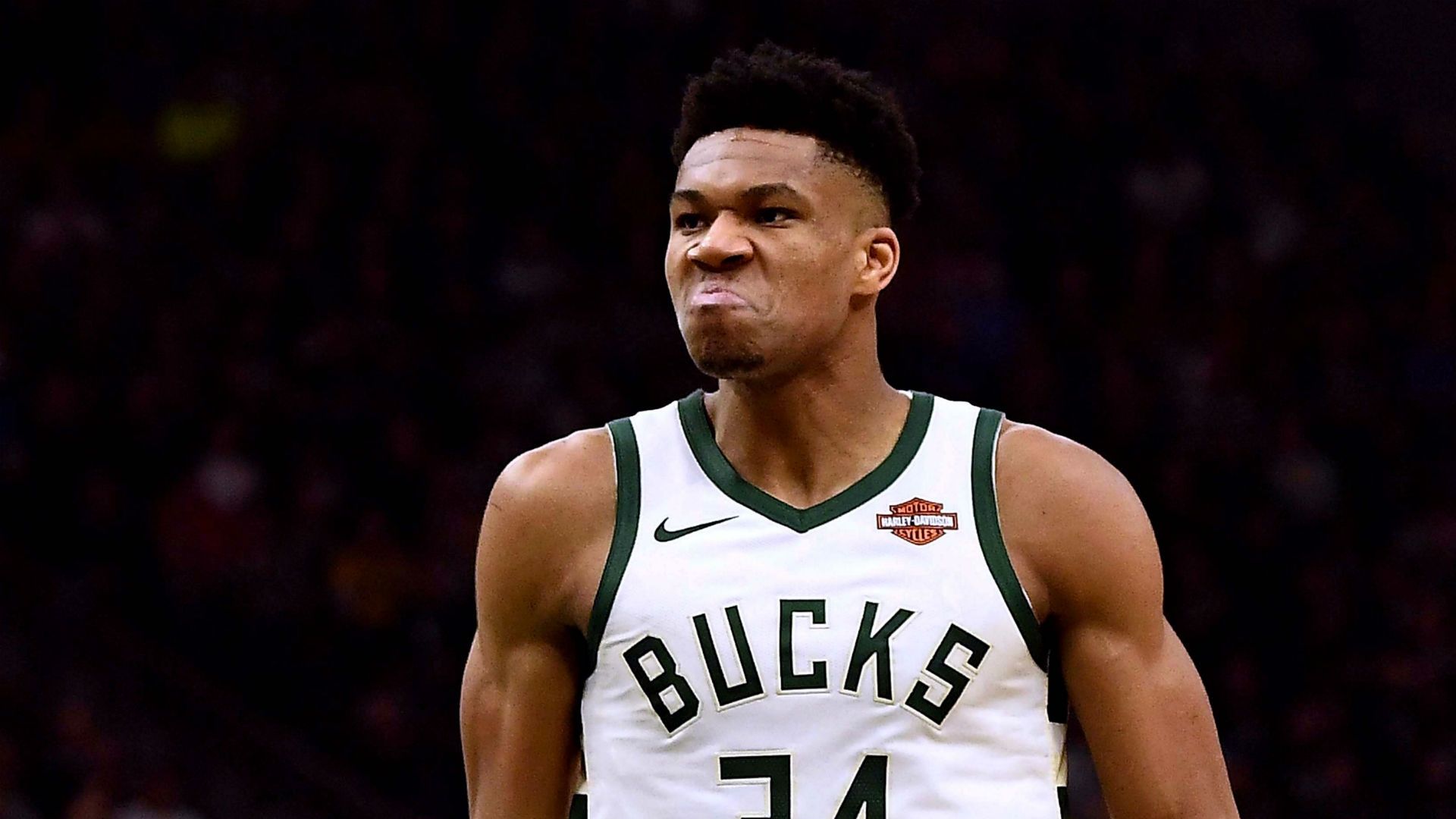 Giannis Antetokounmpo Bucks basket, 1200x675 HD, Desktop
