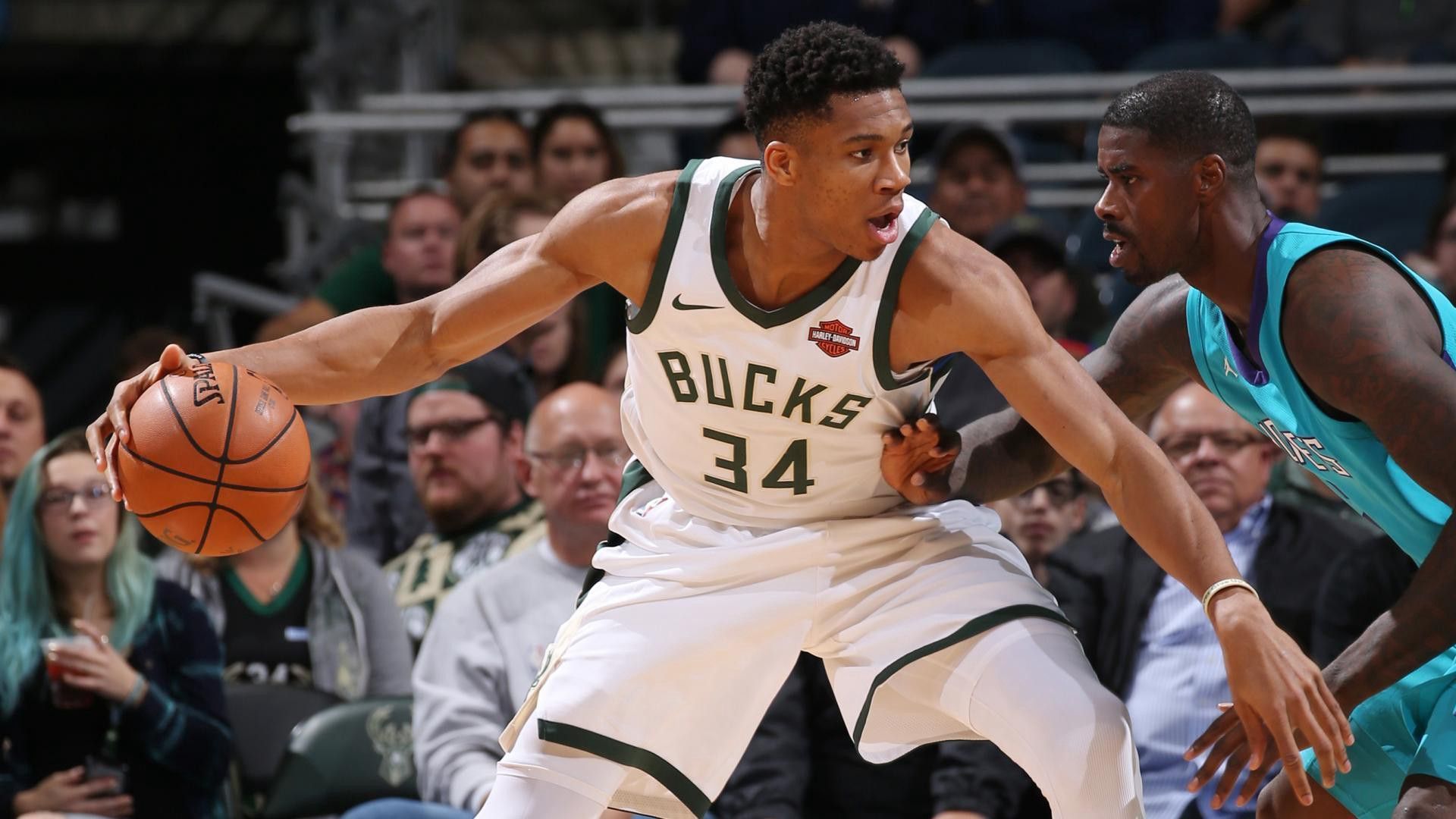 Giannis Antetokounmpo Bucks basket, 1600x900 HD Ready, iMac