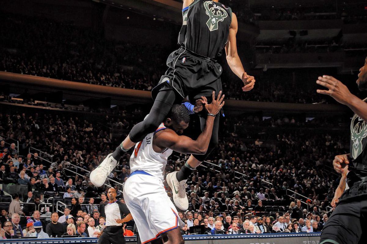 Schiacciata Giannis Antetokounmpo NBA, 1000x1388 Verticale, Xiaomi