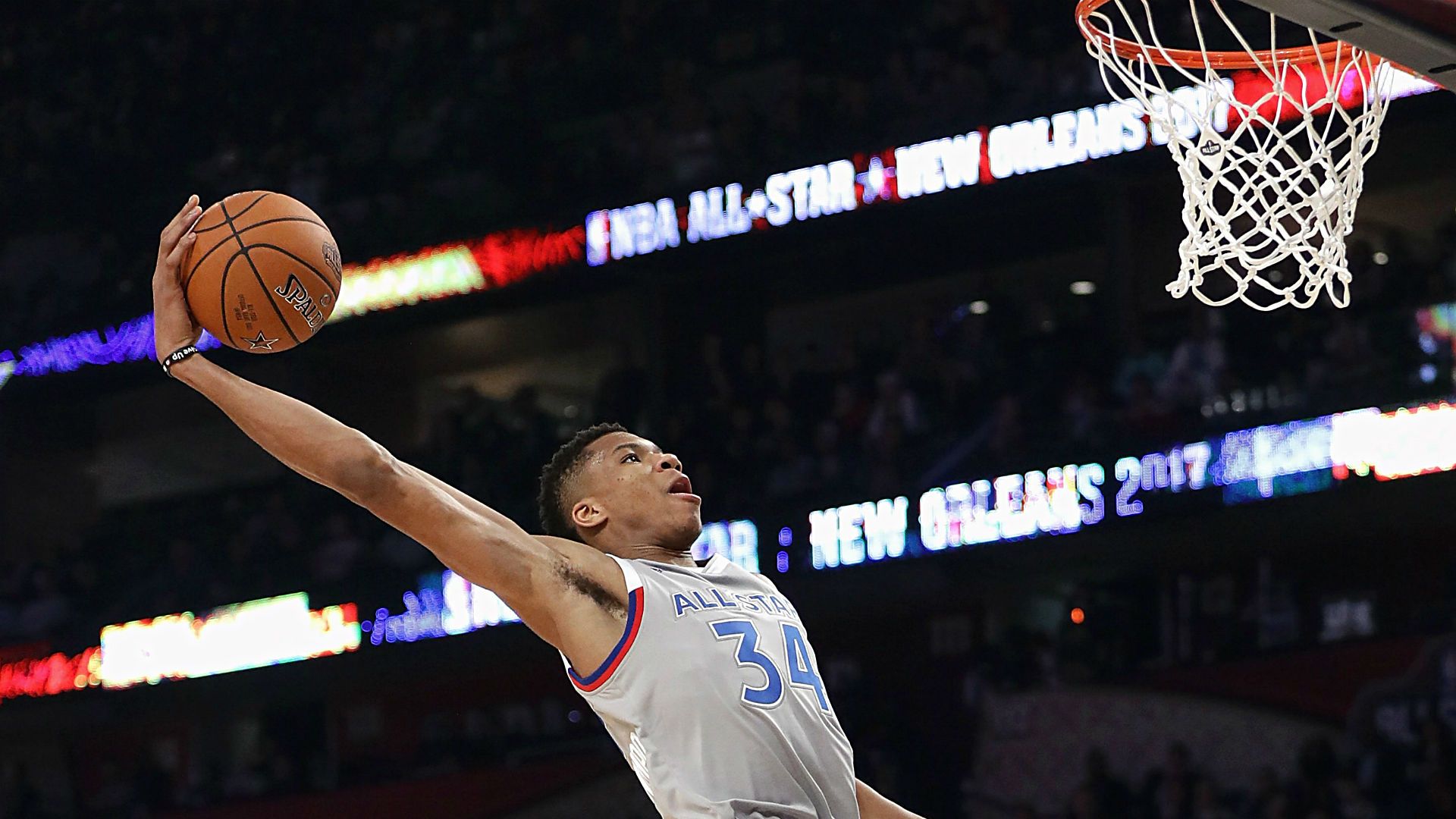 Giannis Antetokounmpo Bucks esulta, 3200x1680 WQXGA, Desktop