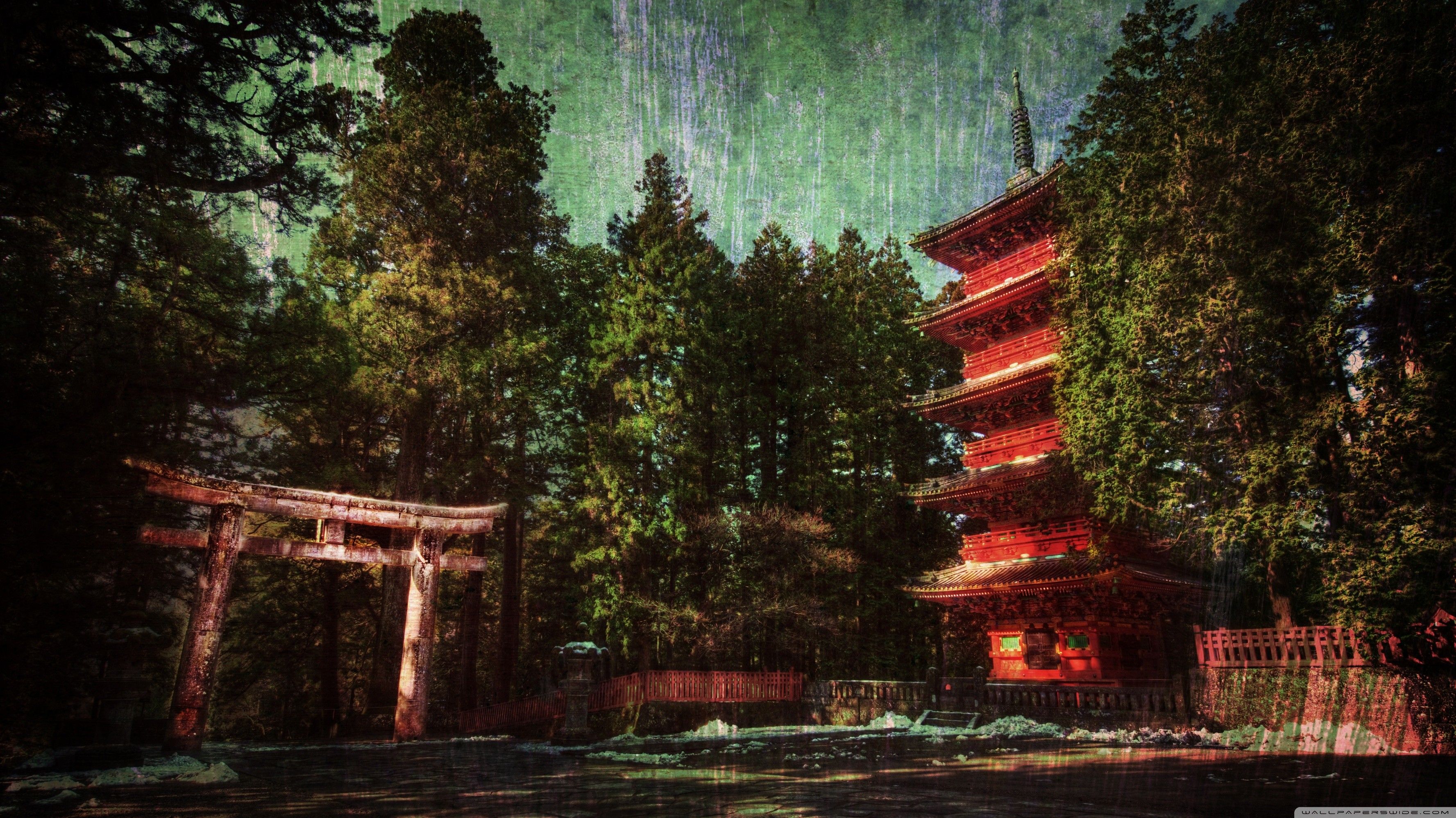 Pagoda e torii nella foresta, 3554x1999 2K, Laptop