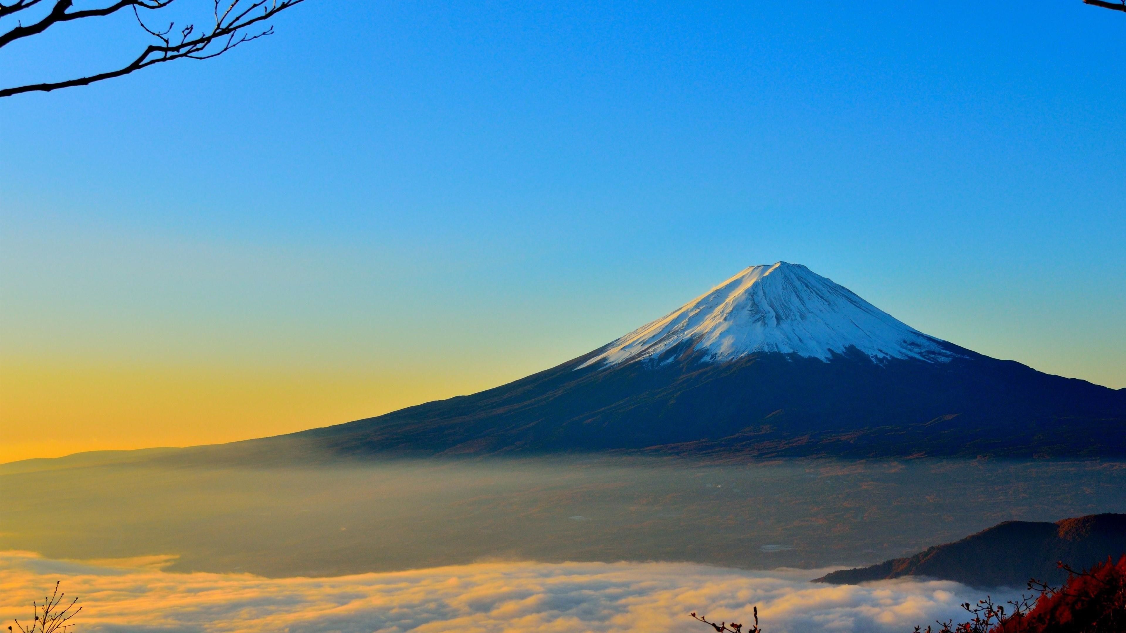Monte Fuji tra le nuvole, Giappone, 3840x2160 Ultra HD, 4K TV