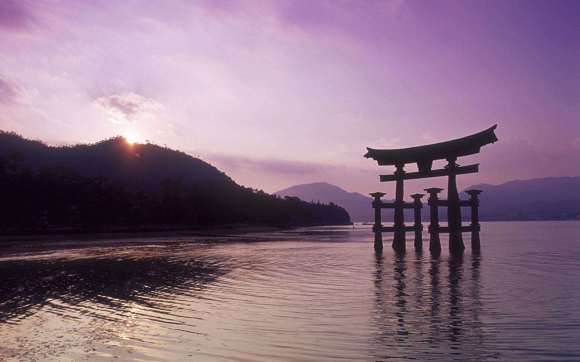 Torii Miyajima al tramonto, 1920x1200 Full HD+, PC Desktop
