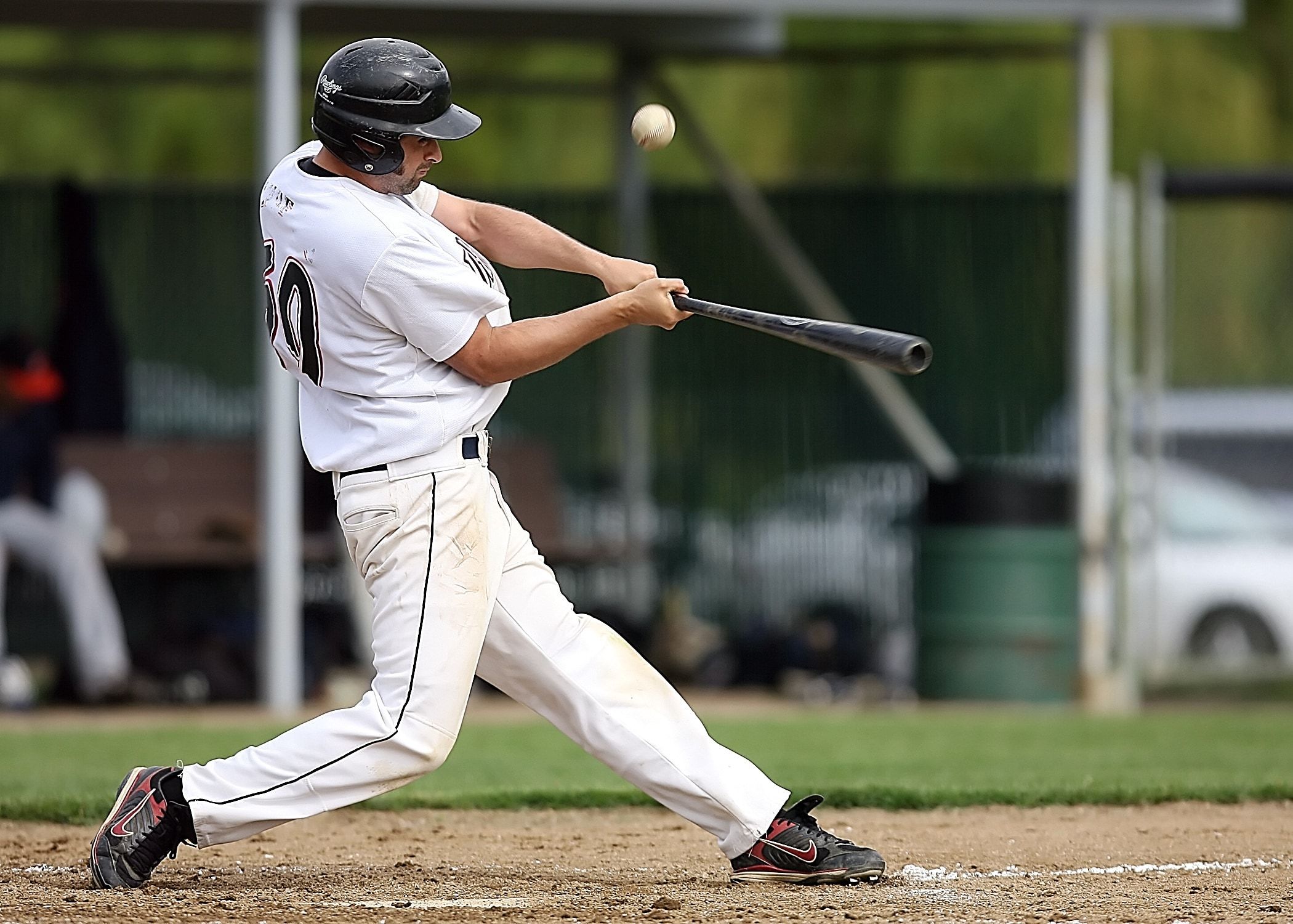 Giocatore di baseball che colpisce, 2100x1500 2K, Desktop