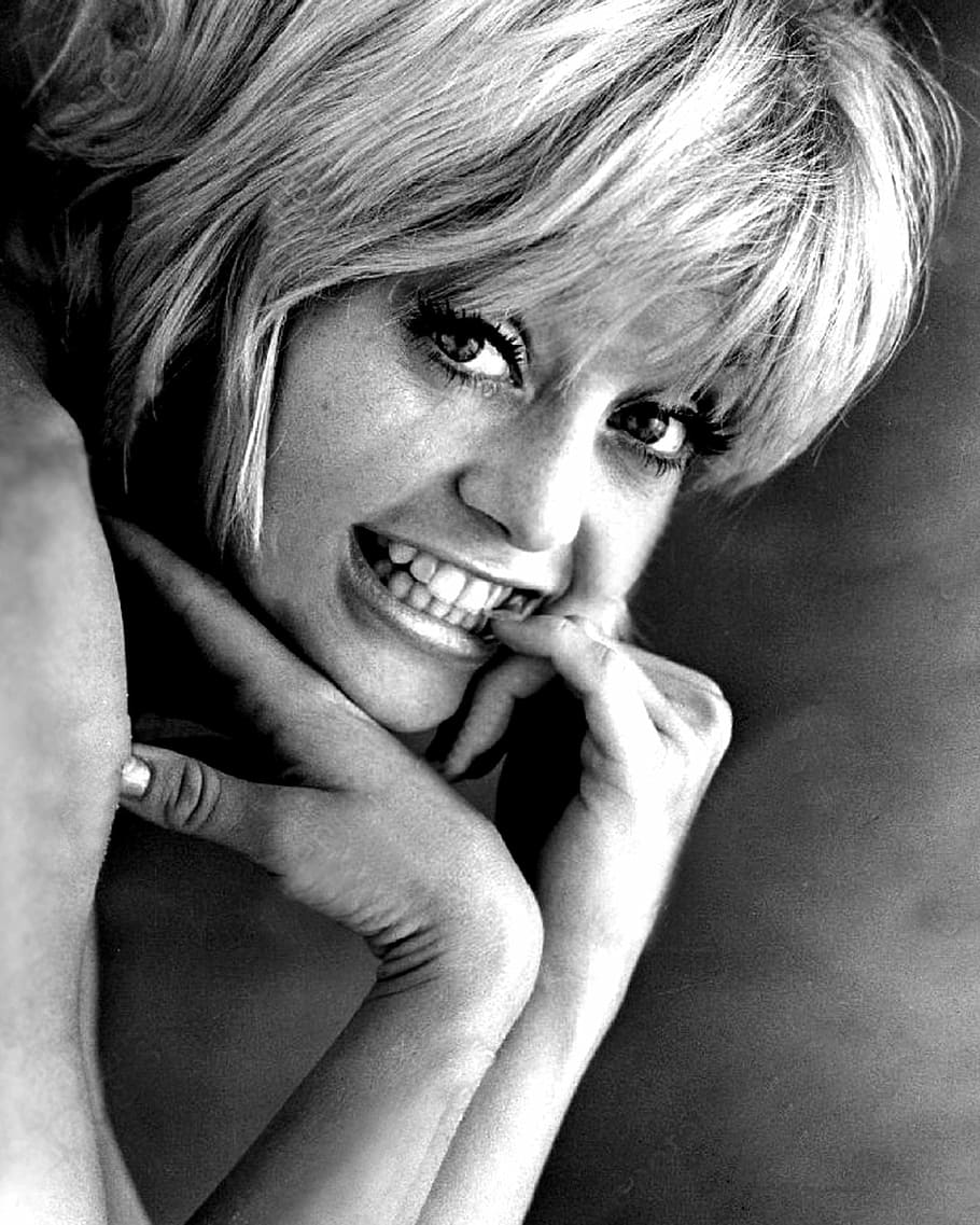 Goldie Hawn foto bianco nero, 910x1137 Verticale, Mobile