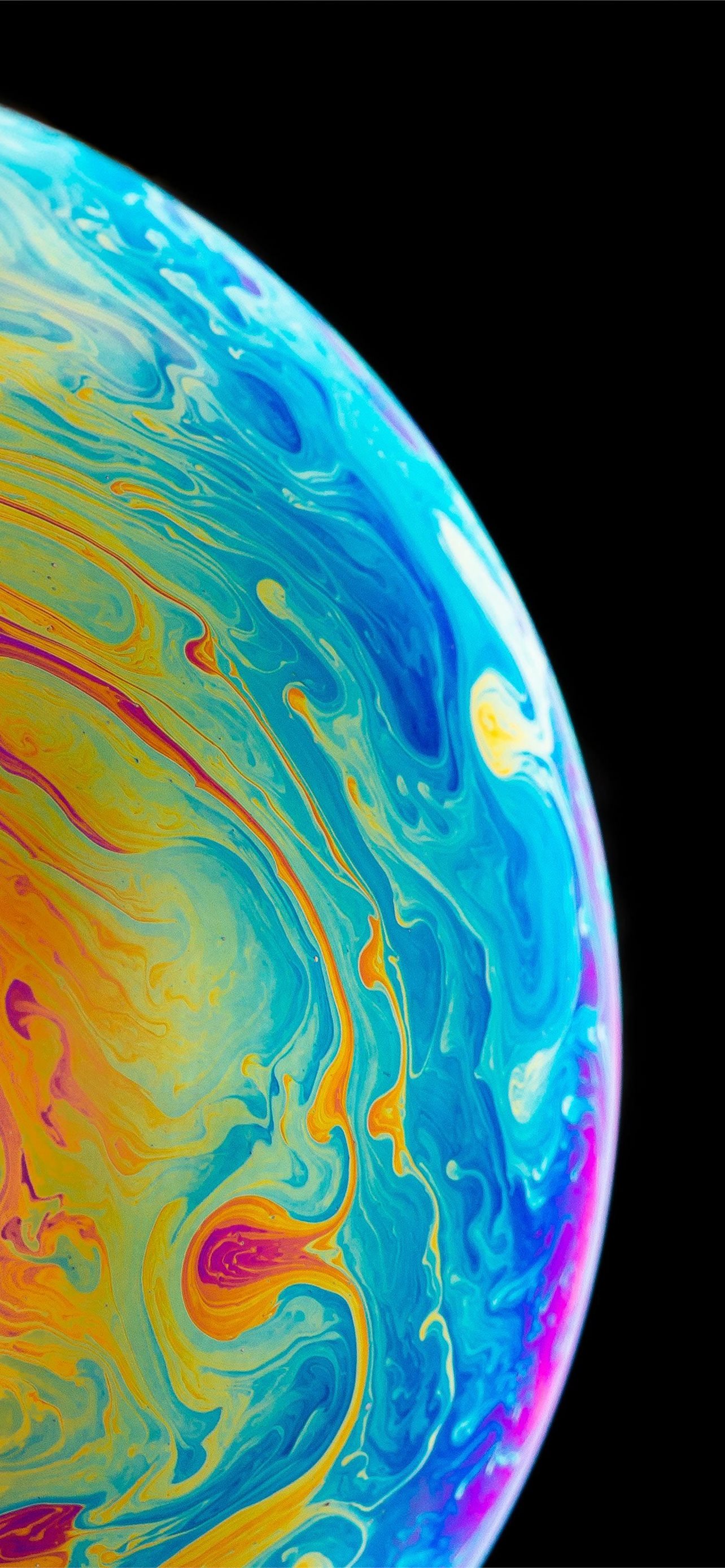 Sfera astratta multicolore fluida, 1284x2778 Full HD Verticale, Smartphone