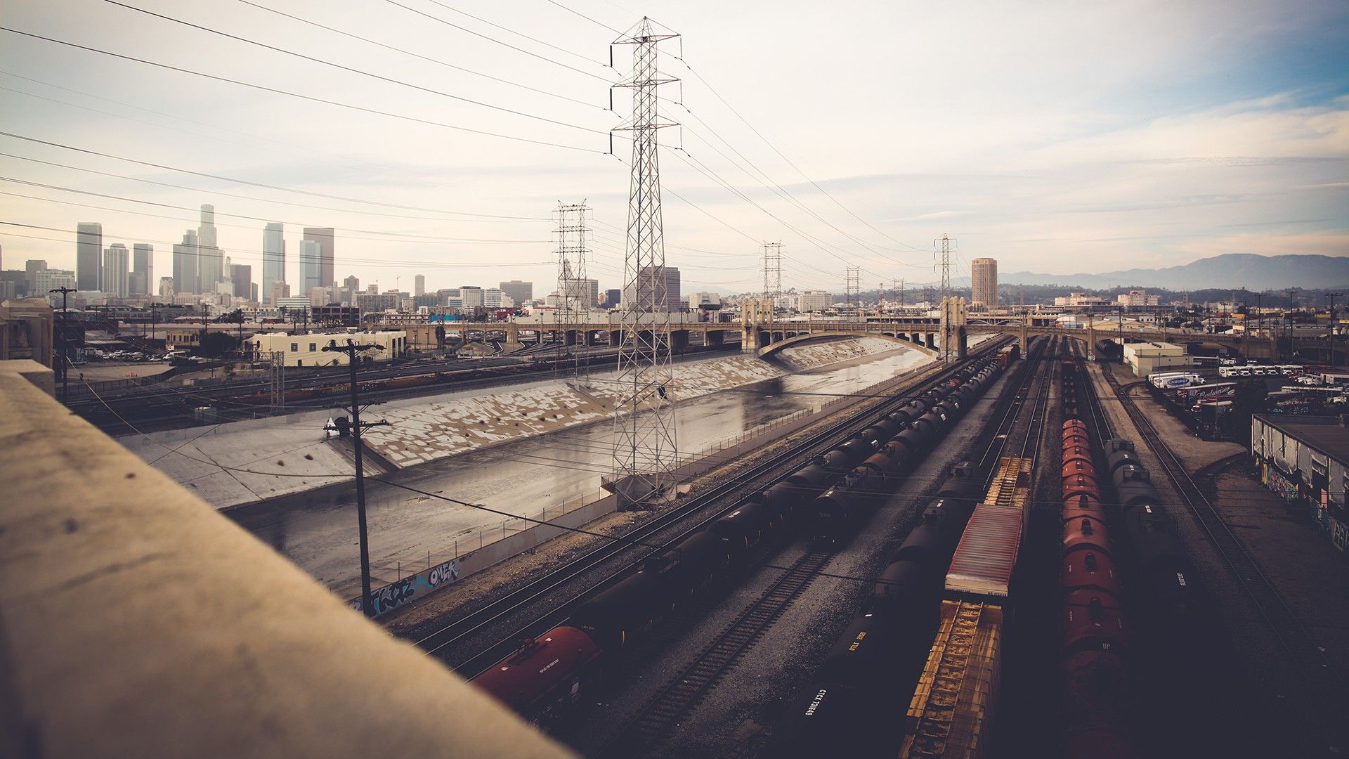 Treni merci fiume Los Angeles, Hollywood, 1920x1080 1080p, Laptop