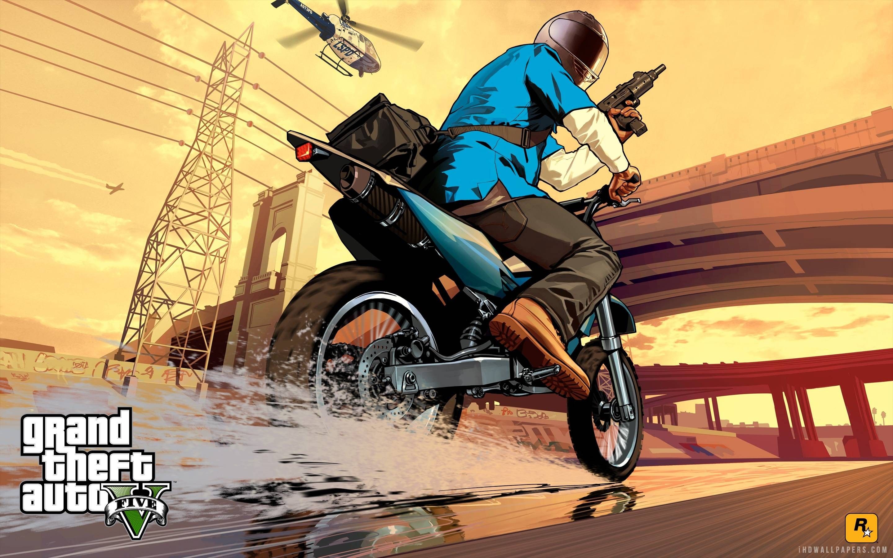 GTA 5 personaggio in moto, 2880x1800 2K+, MacBook Pro