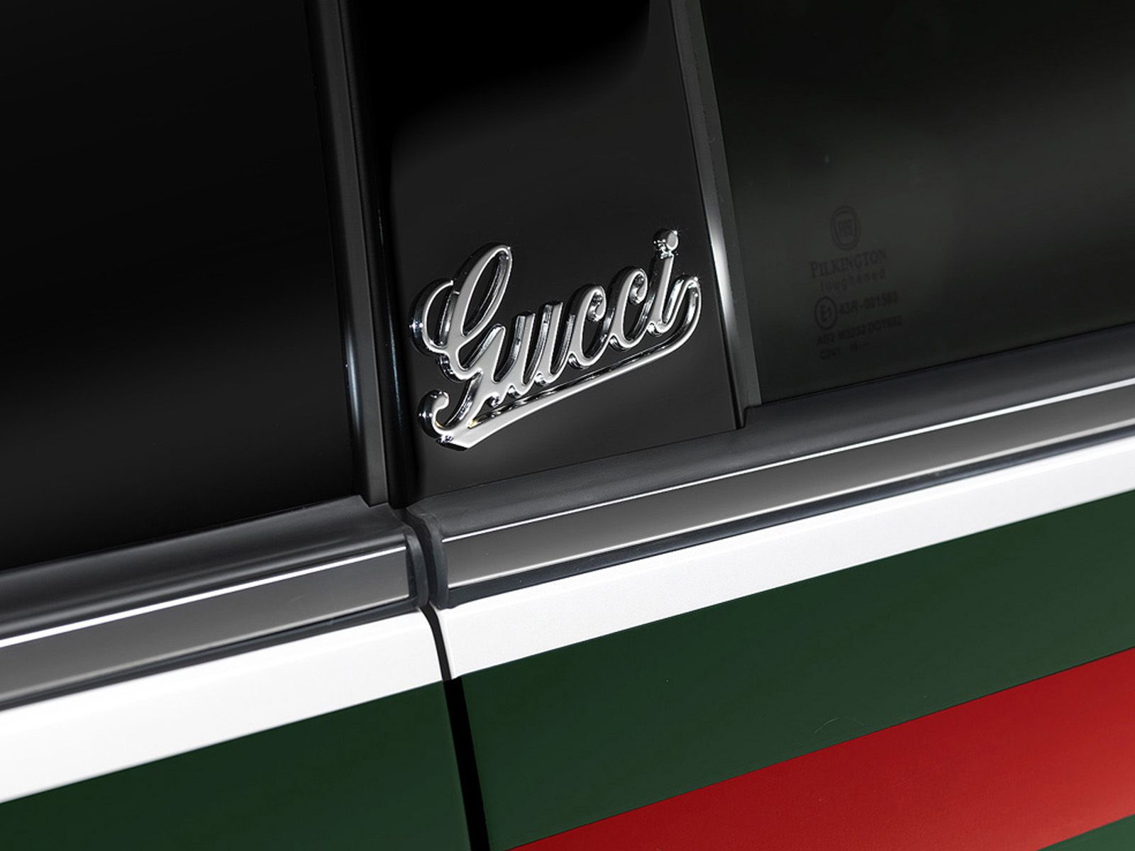 Logo Gucci sfondo rosso, 720x1280 Full HD Verticale, iPhone