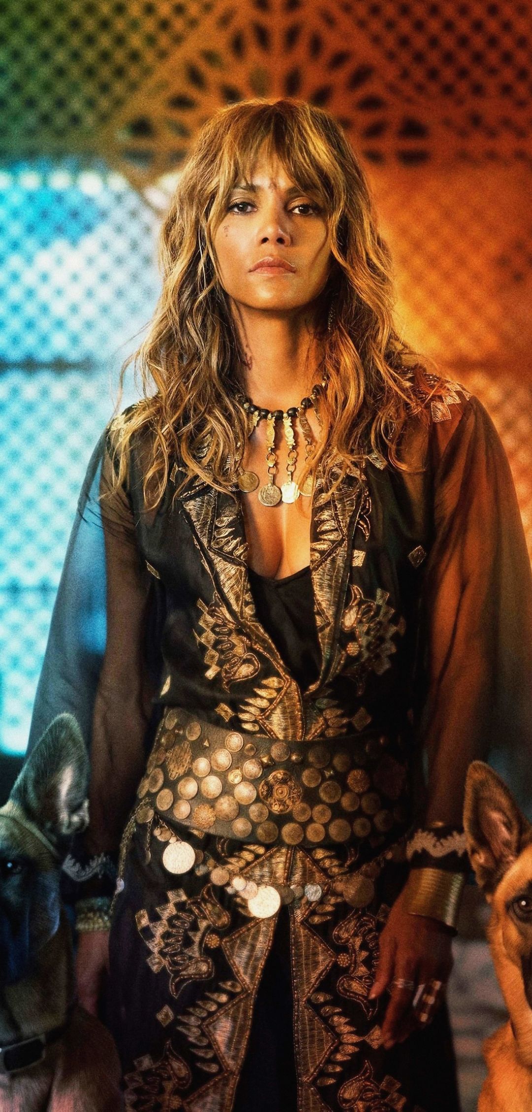Halle Berry in John Wick, 1080x2256 Full HD Verticale, iPhone