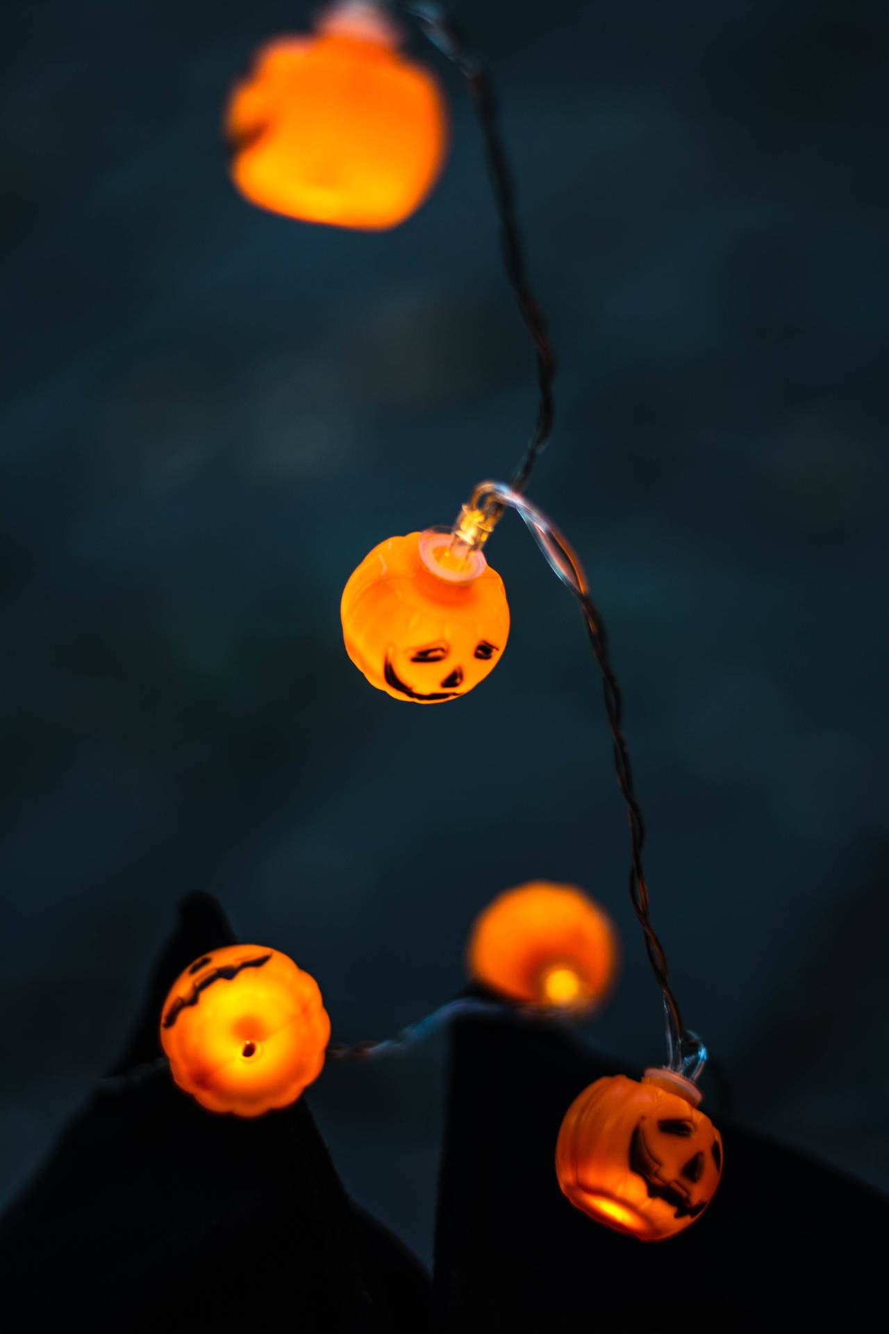 Luci a forma di zucca Halloween, 1280x1920 Verticale, Mobile