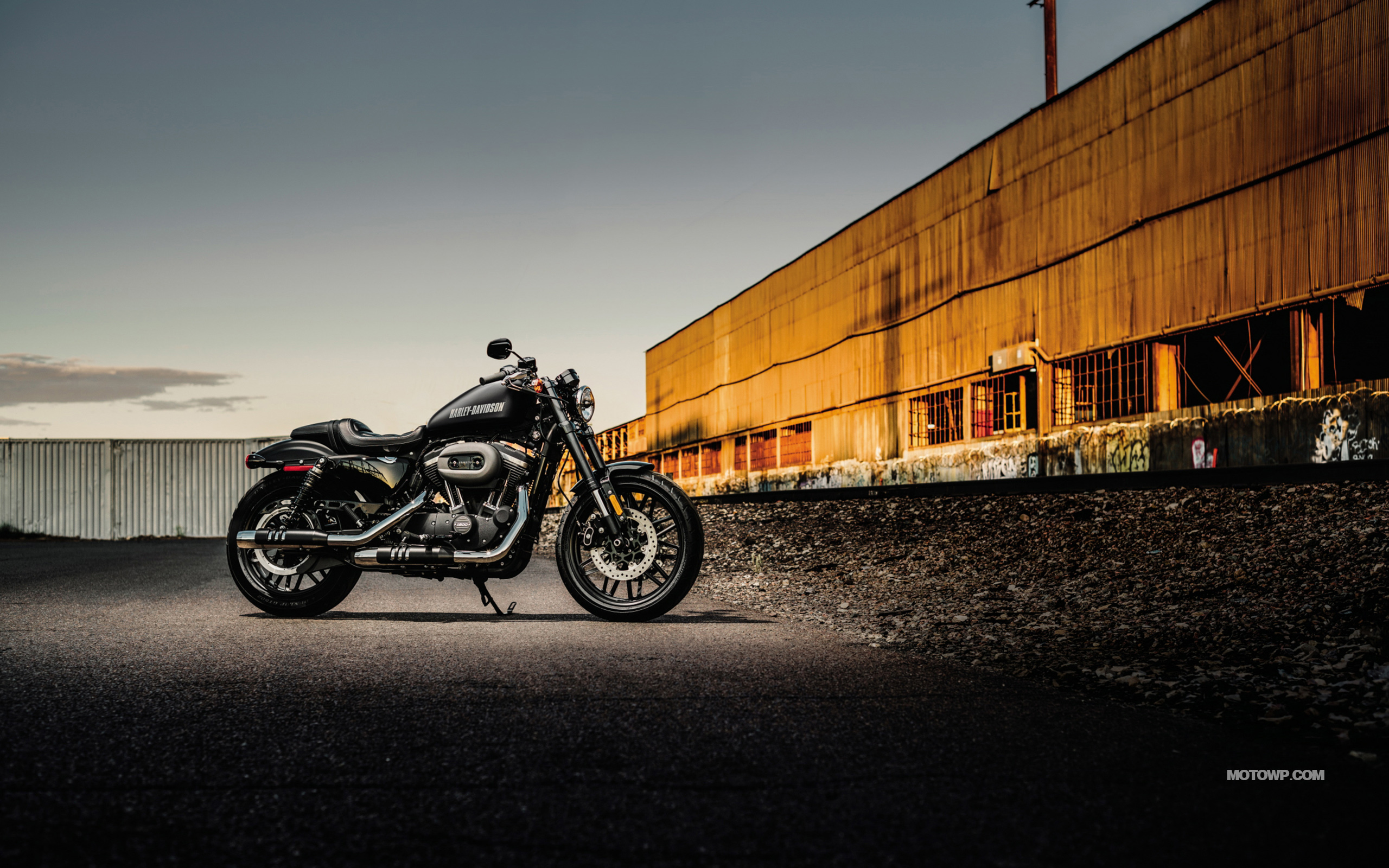 Moto Harley Davidson Sportster nera, 2560x1600 WQXGA, MacBook Pro