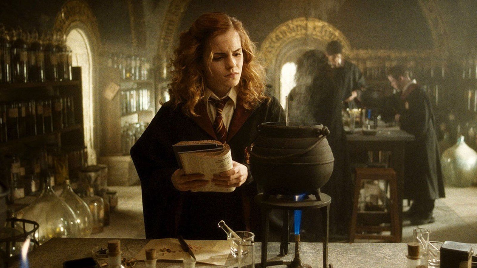 Hermione Granger aula pozioni, 1600x900 HD Ready, iMac