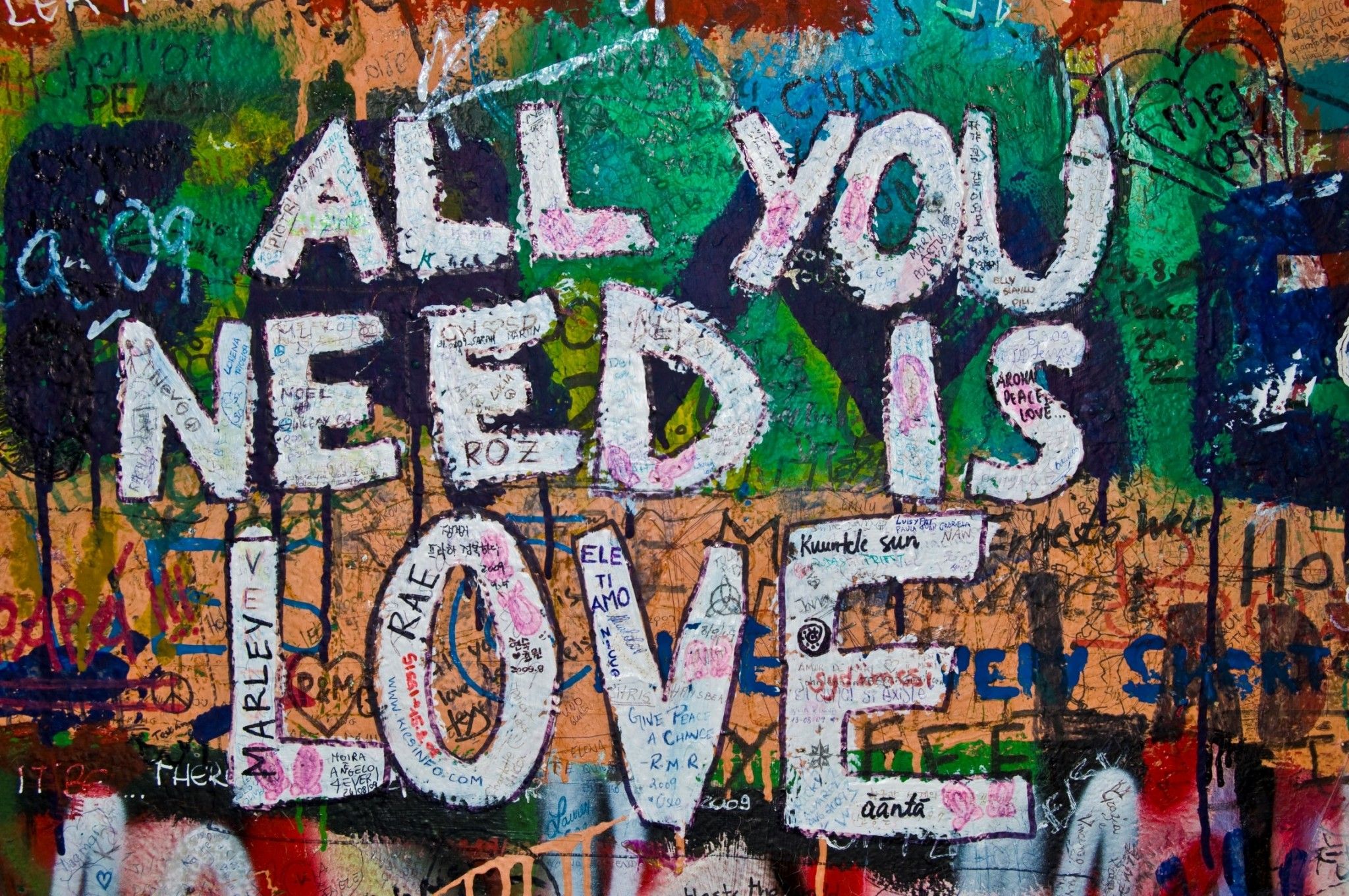 Muro graffiti All You Need Is Love, 2048x1360 Hi-Res, Laptop