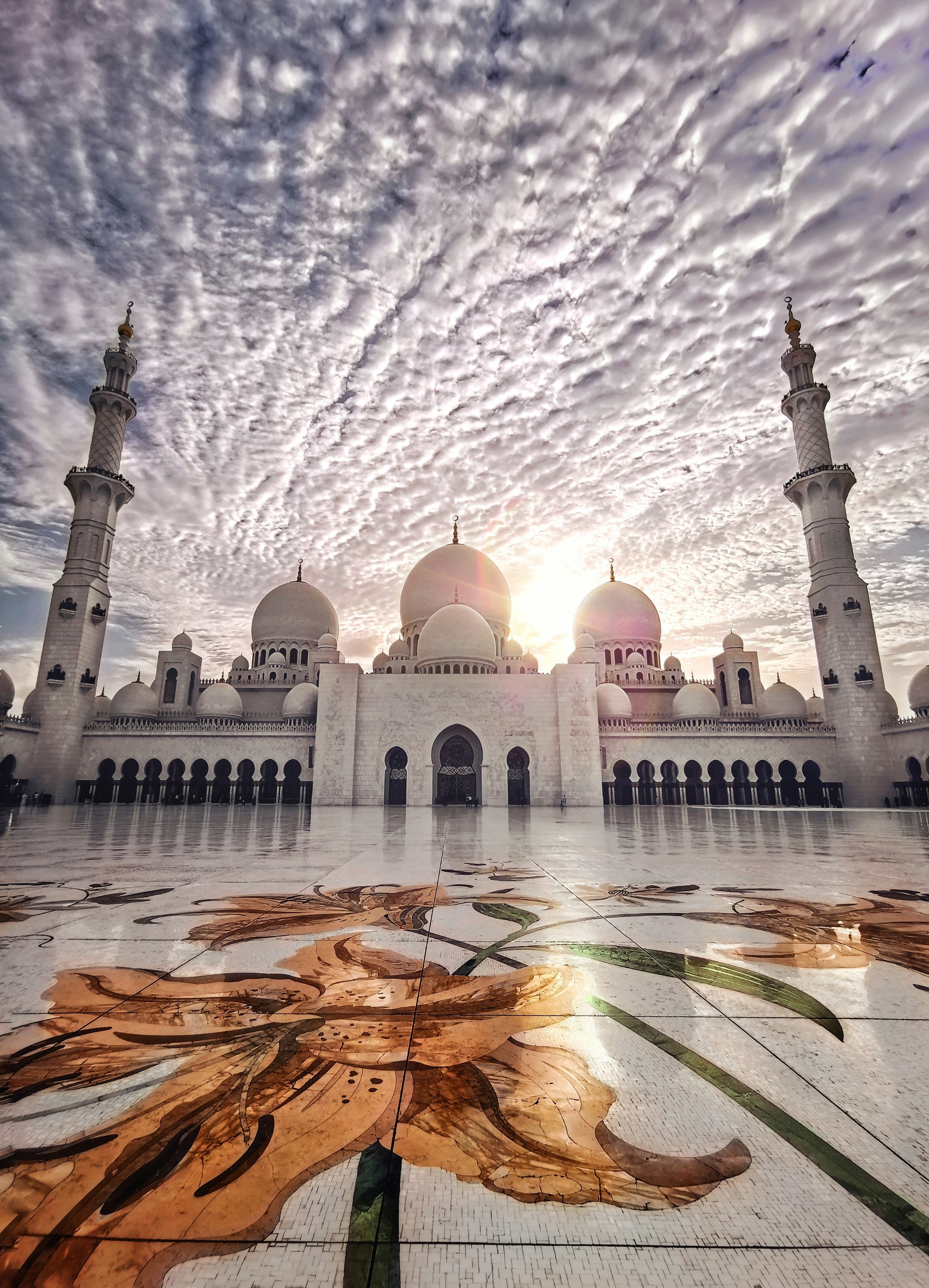 Moschea Sheikh Zayed alba, 2957x4096 Verticale, Mobile