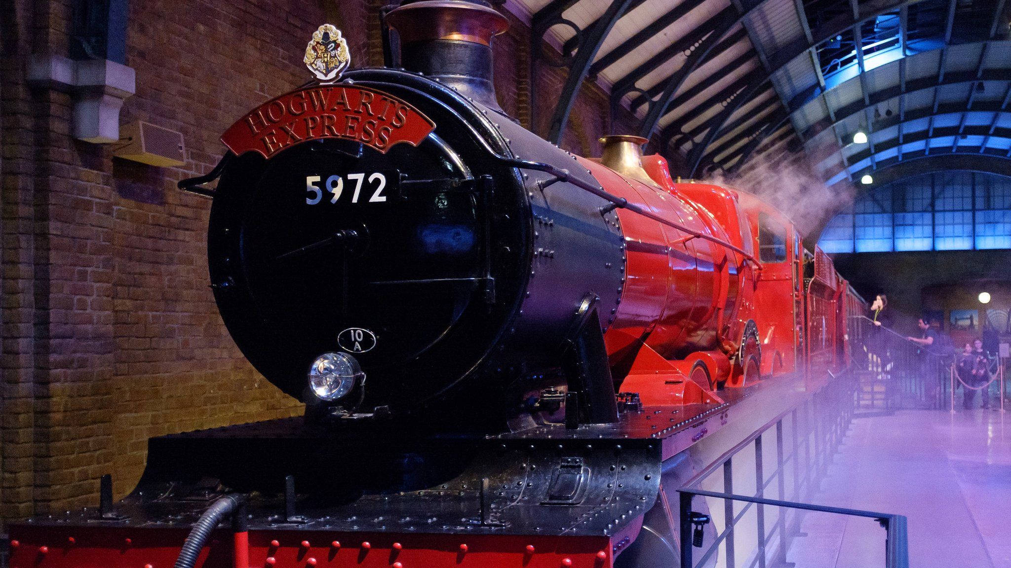 Hogwarts Express treno stazione, 2048x1152 alta risoluzione, Laptop