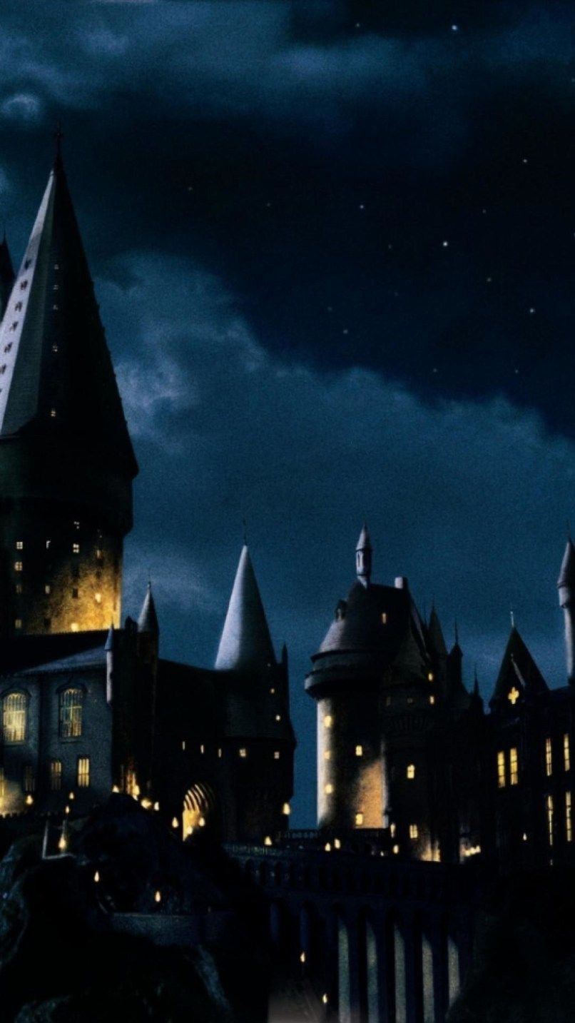 Castello di Hogwarts notturno, 1920x1200 Full HD+, MacBook Air