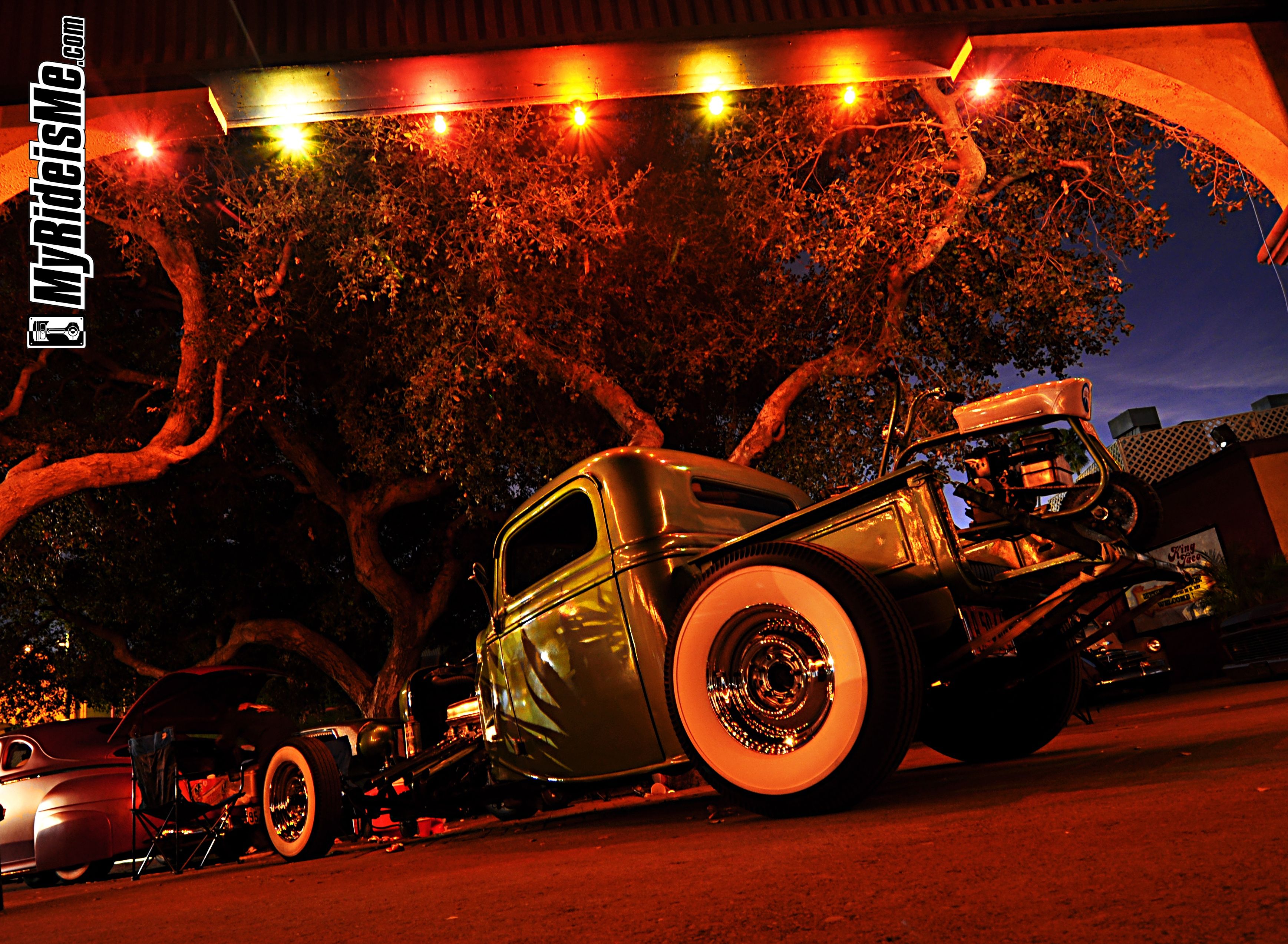 Hot rod pickup notturno illuminato, 3474x2547 WQXGA, Laptop