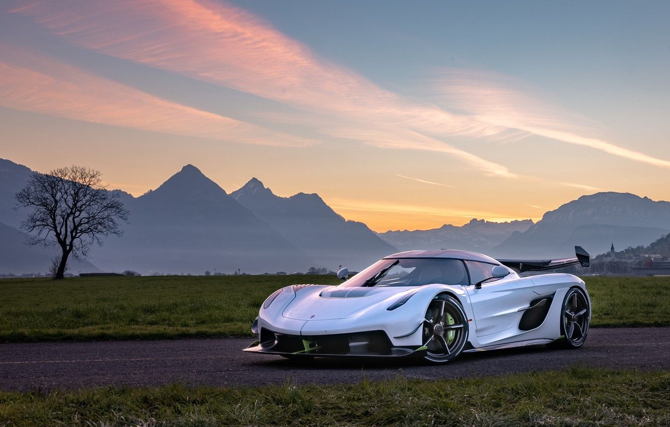 Koenigsegg Jesko bianca al tramonto, 1332x850 HD, Desktop