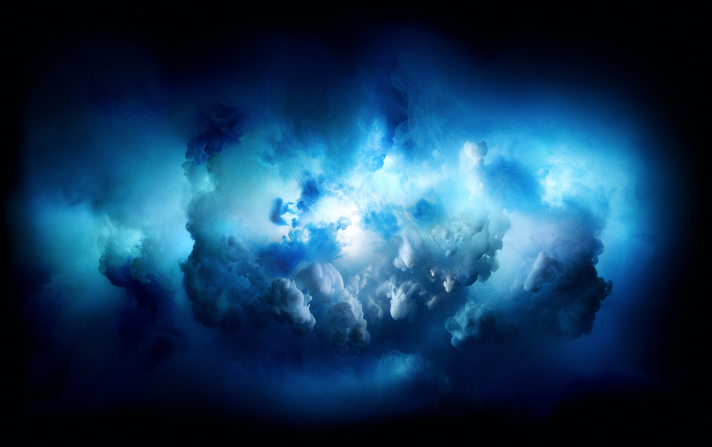 Nuvole blu luminose scuro, 2372x1492 Hi-Res, MacBook Pro