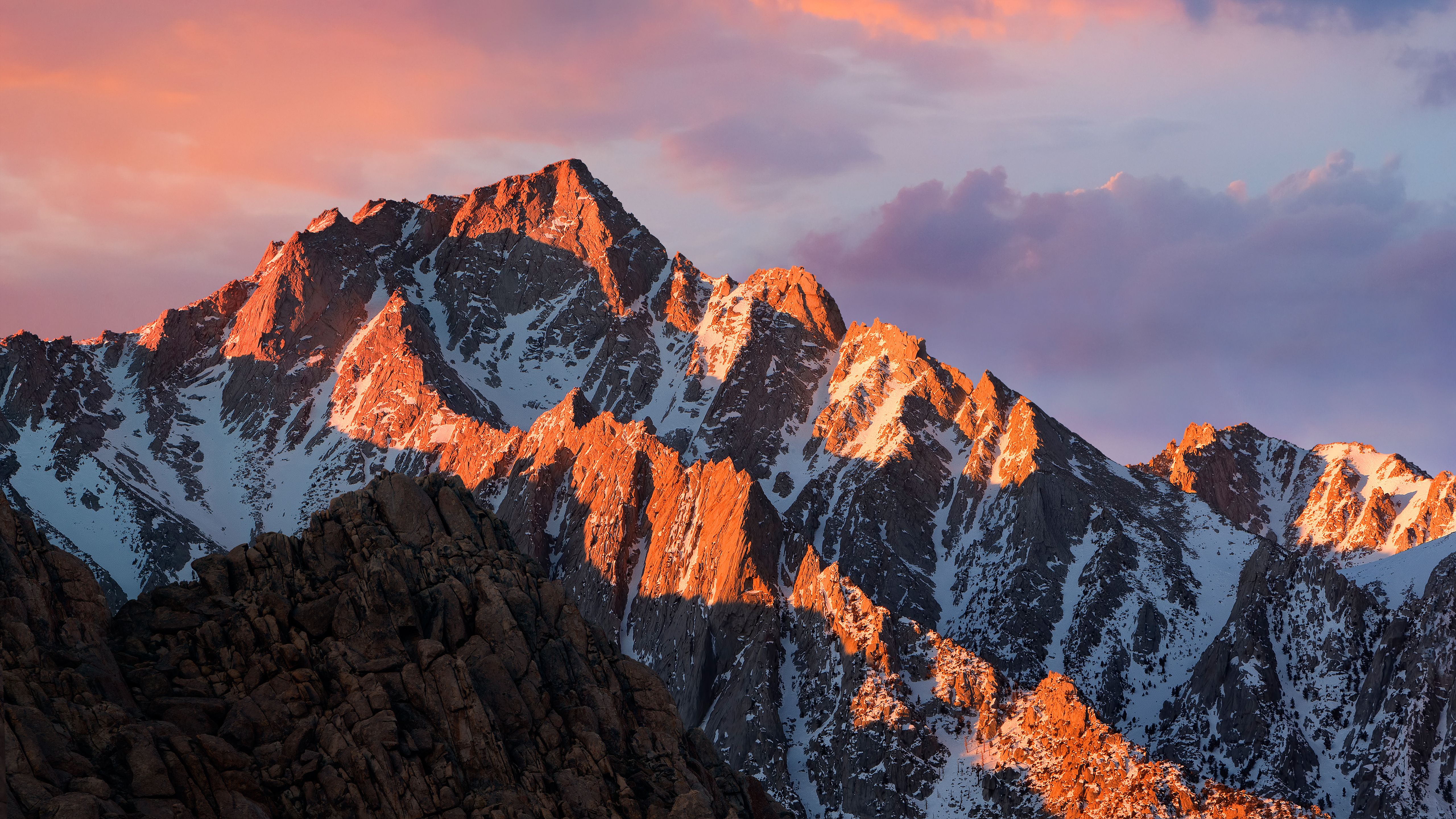 Montagne innevate al tramonto, 5120x2880 4K, MacBook Pro