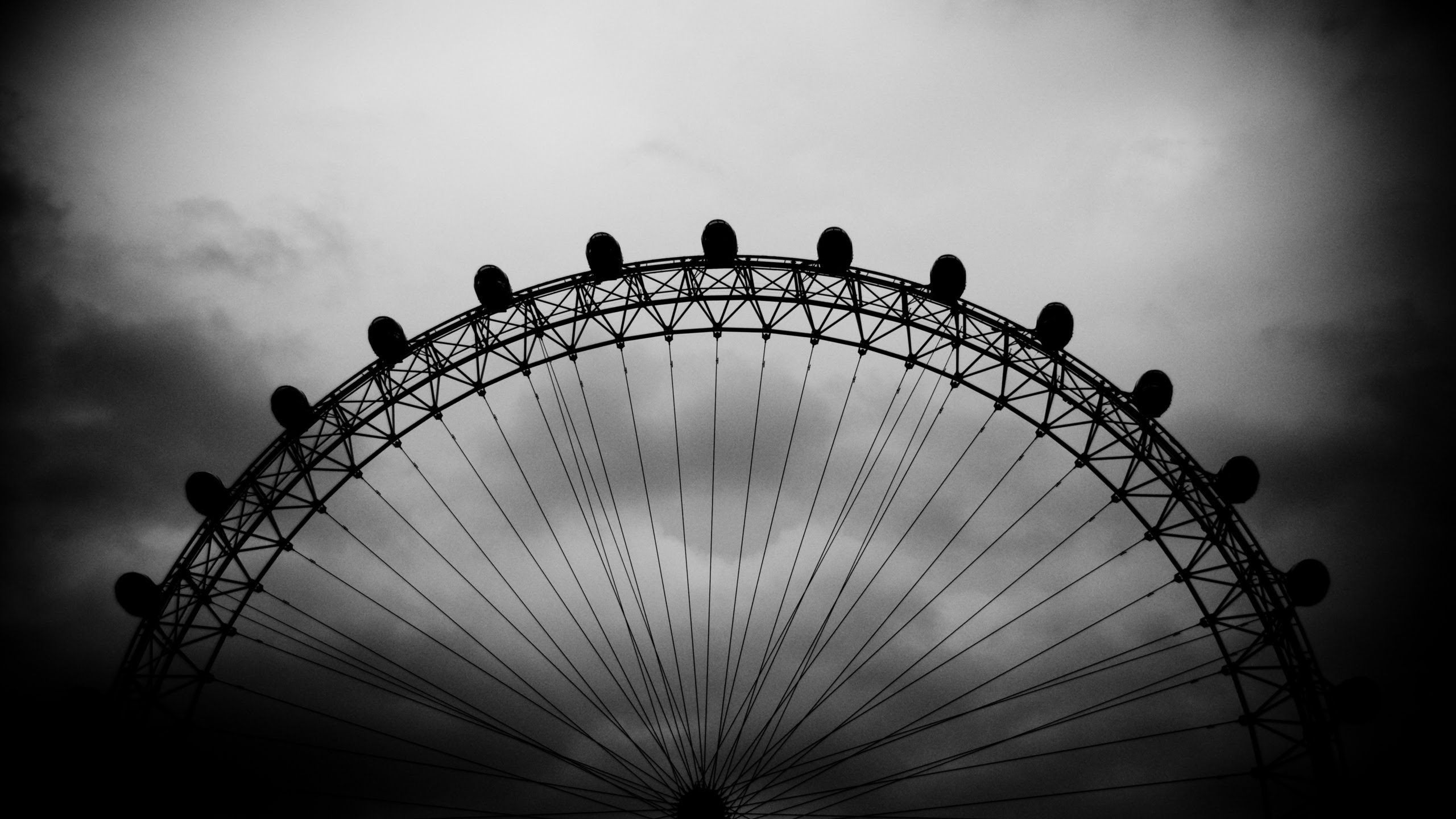 Ruota panoramica in bianco e nero, 2560x1440 2K QHD, Monitor Gaming