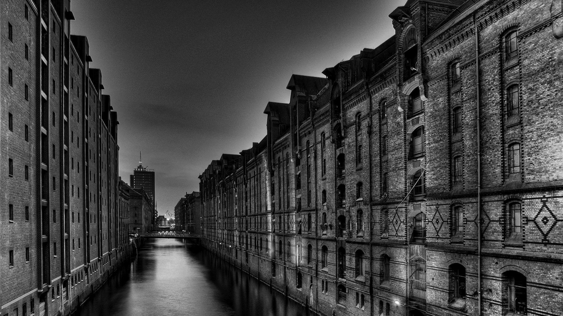 Canale tra edifici storici, 1920x1080 Full HD, PC