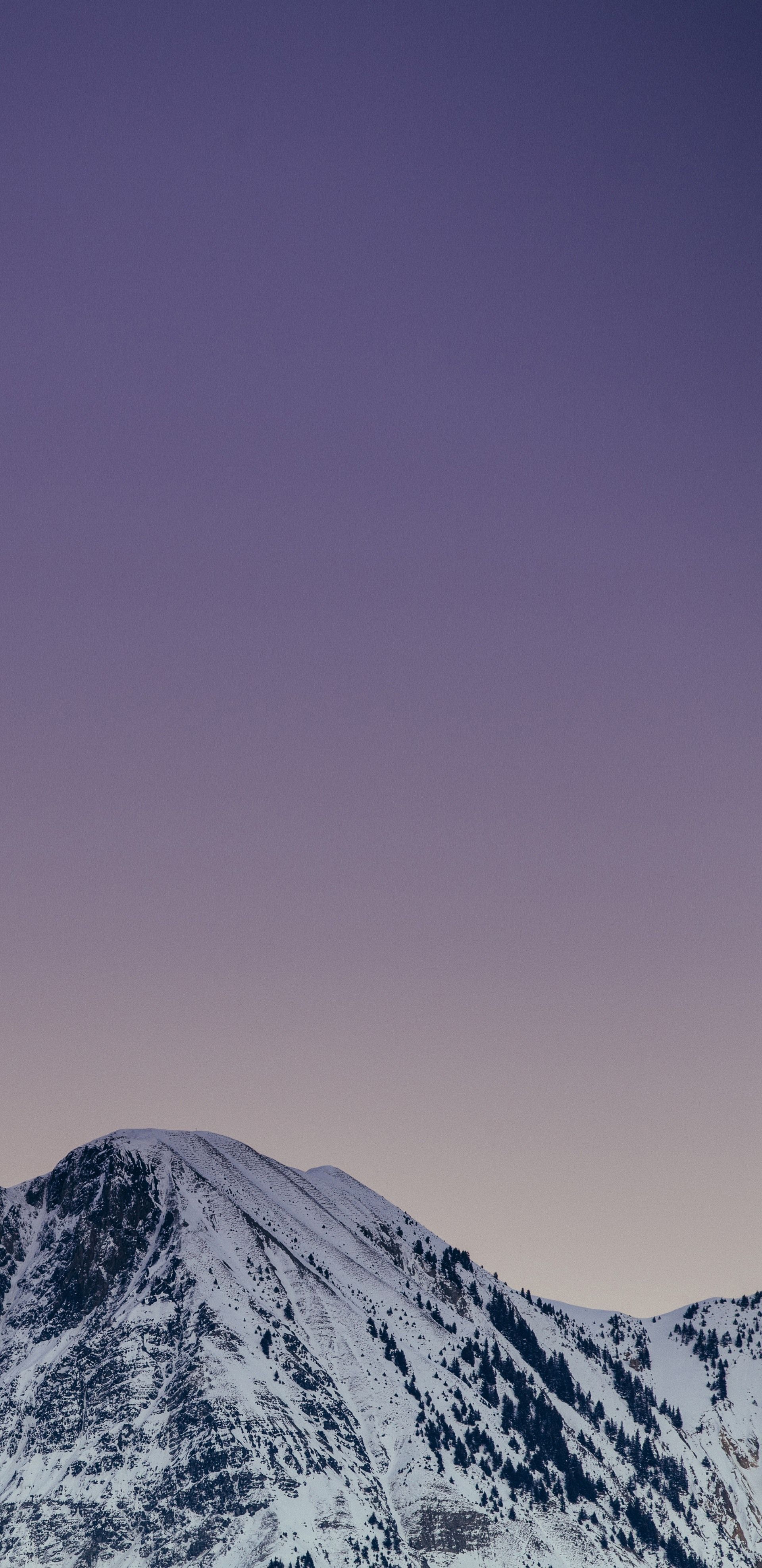 Montagna innevata cielo viola, 1920x3947 Verticale, Telefono