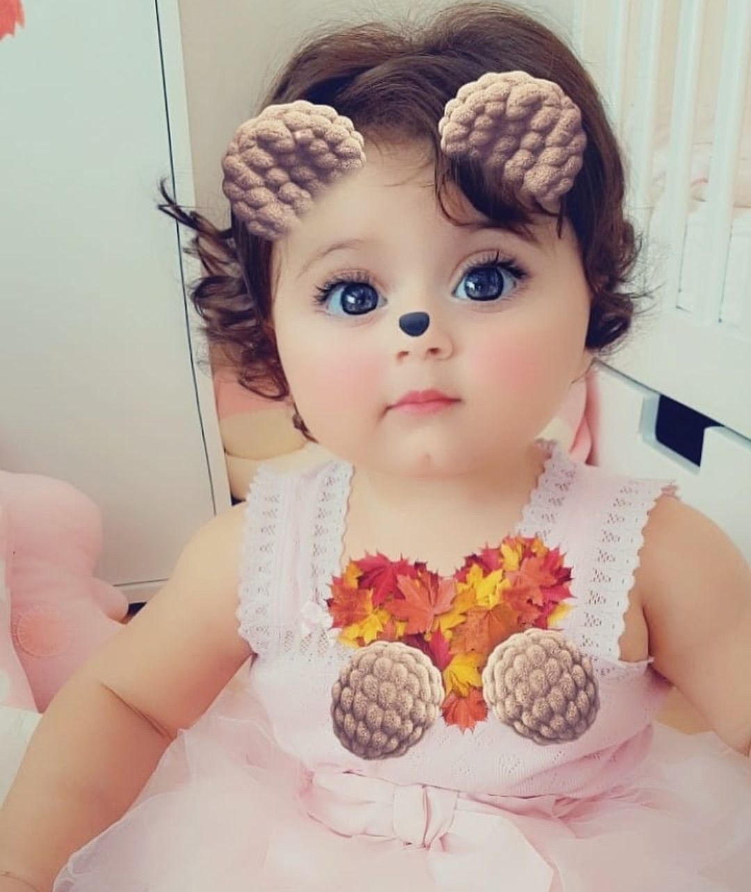 Bambina con filtro orsetto autunnale, 1080x1282 Full HD Verticale, iPhone