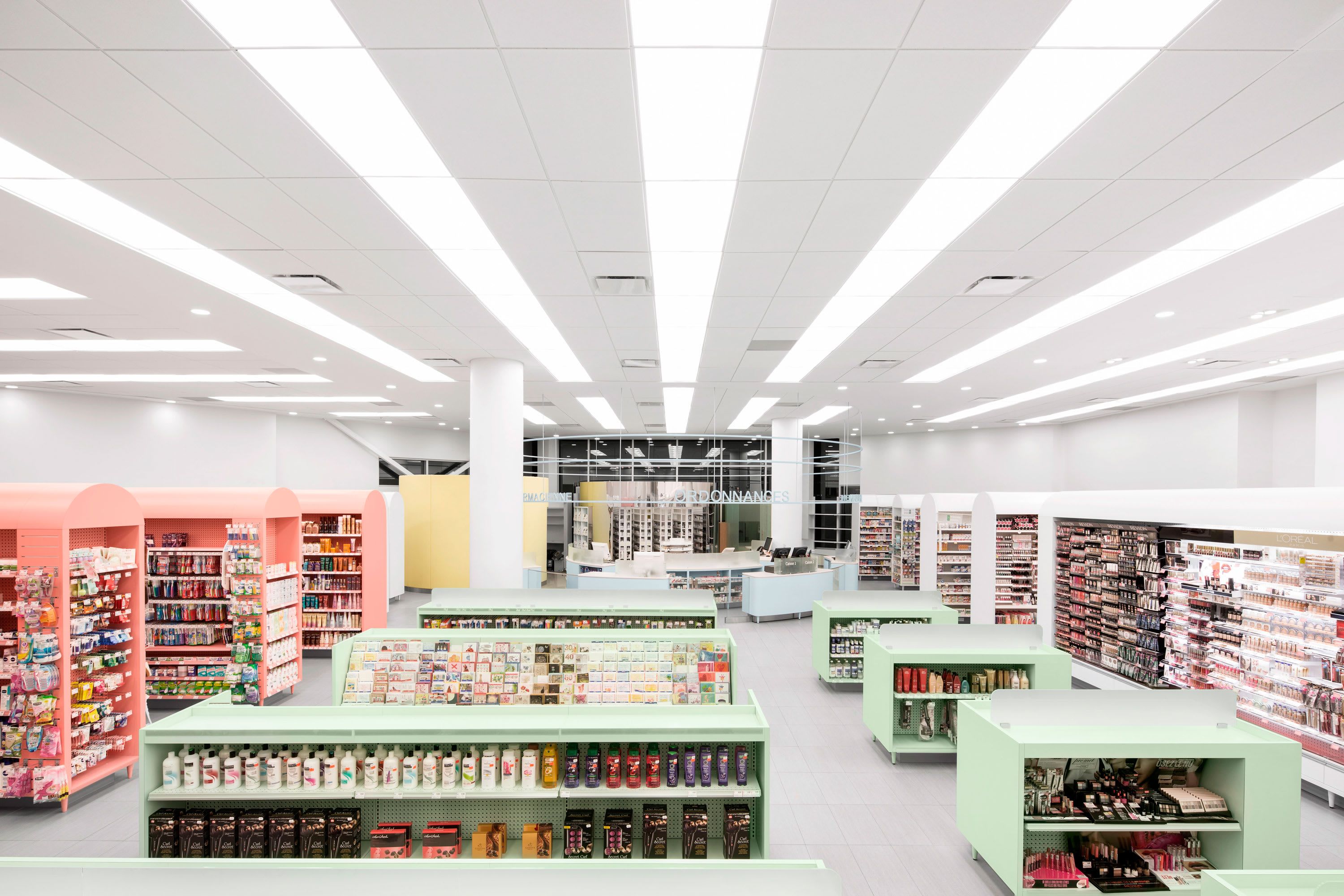 Interno farmacia Uniprix design moderno, 3000x2000 2K+, Desktop
