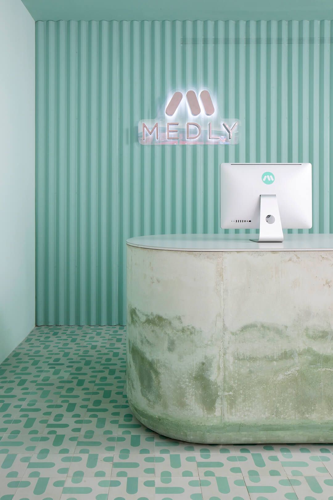 Farmacia Medly interno verde menta, 1080x1620 Full HD Verticale, Smartphone
