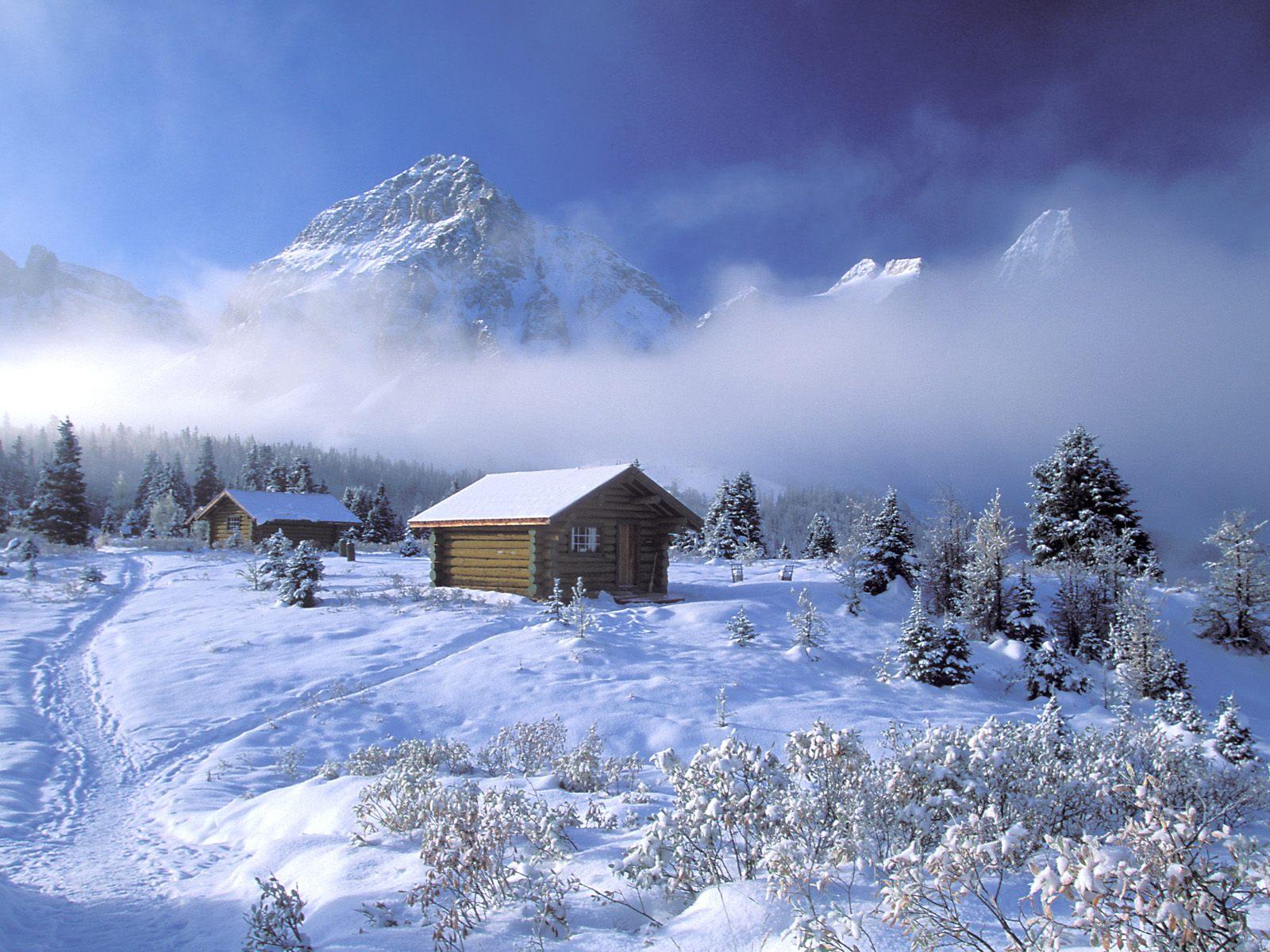 Capanna innevata tra montagne, 1600x1200 HD, PC Desktop