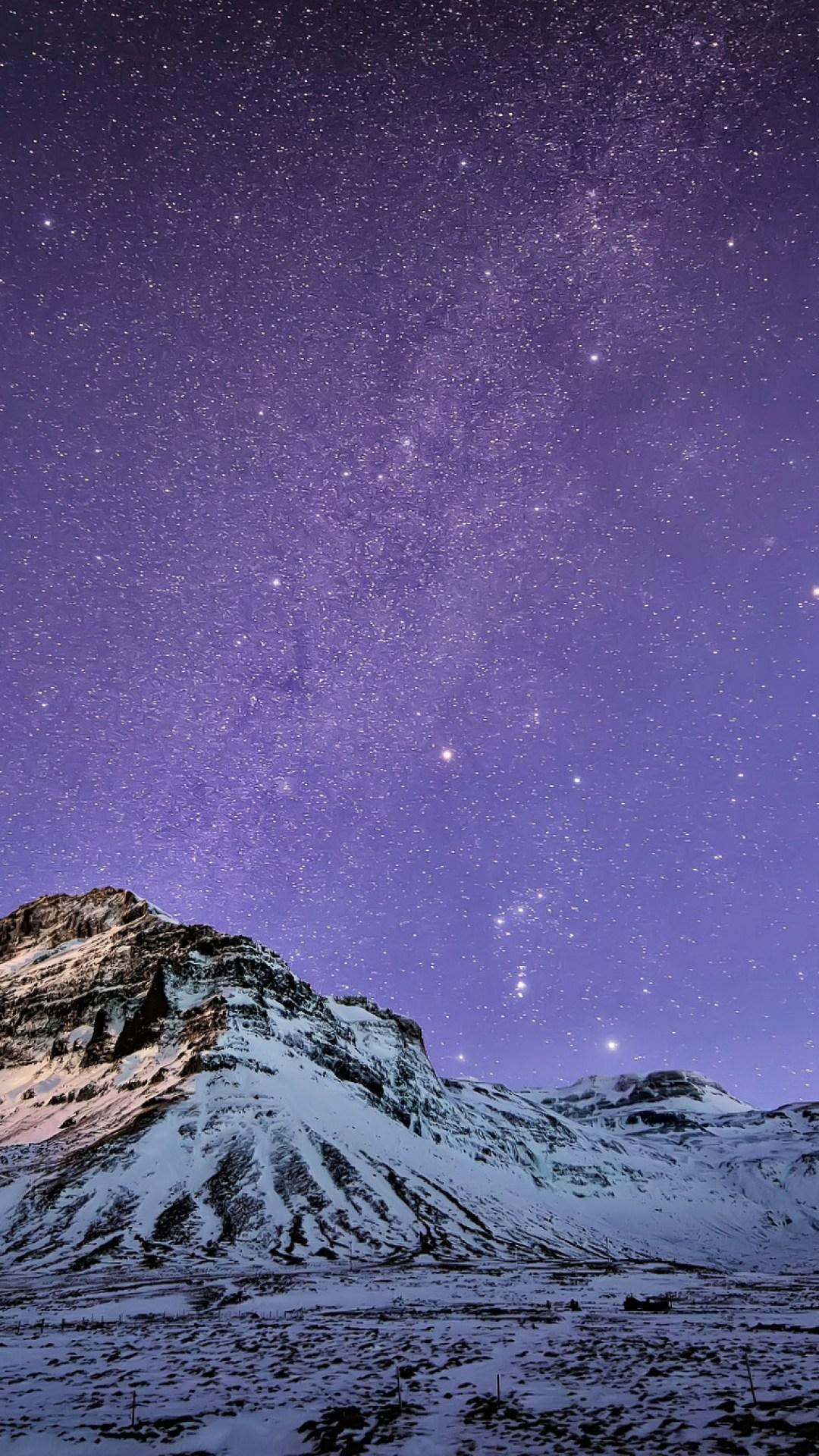 Montagna innevata cielo stellato viola, 1080x1920 Full HD Verticale, iPhone