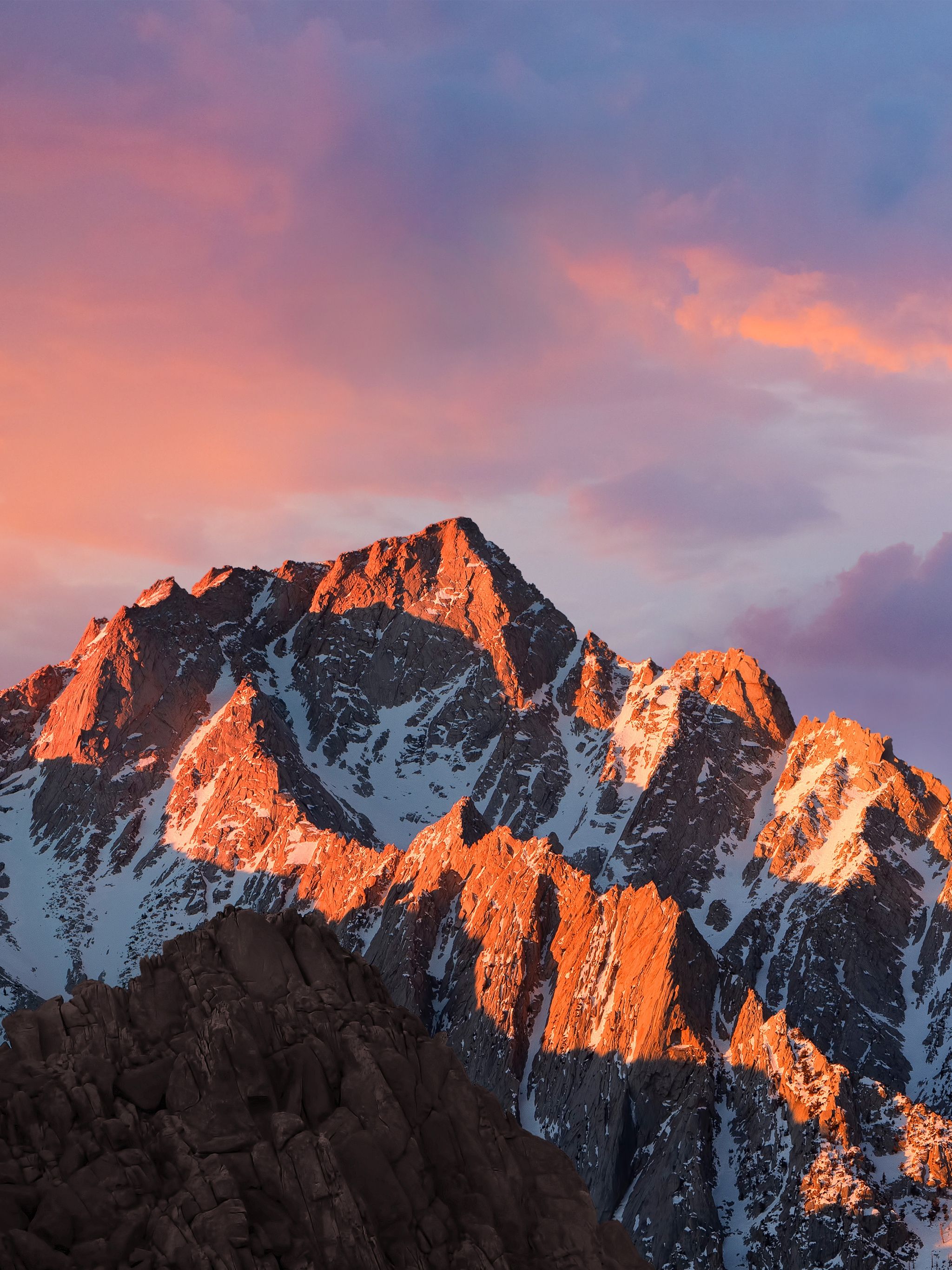Montagne innevate al tramonto, 2048x2732 Full HD Verticale, Smartphone