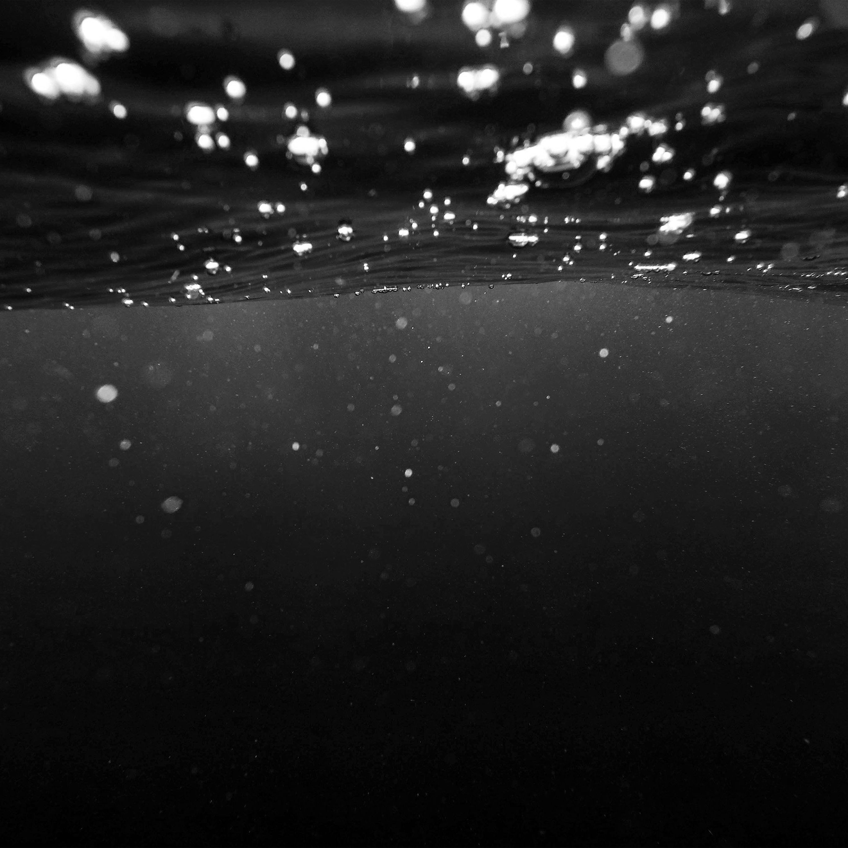 Bolle sott'acqua bianco e nero, 2732x2732 2K+, iPad Air