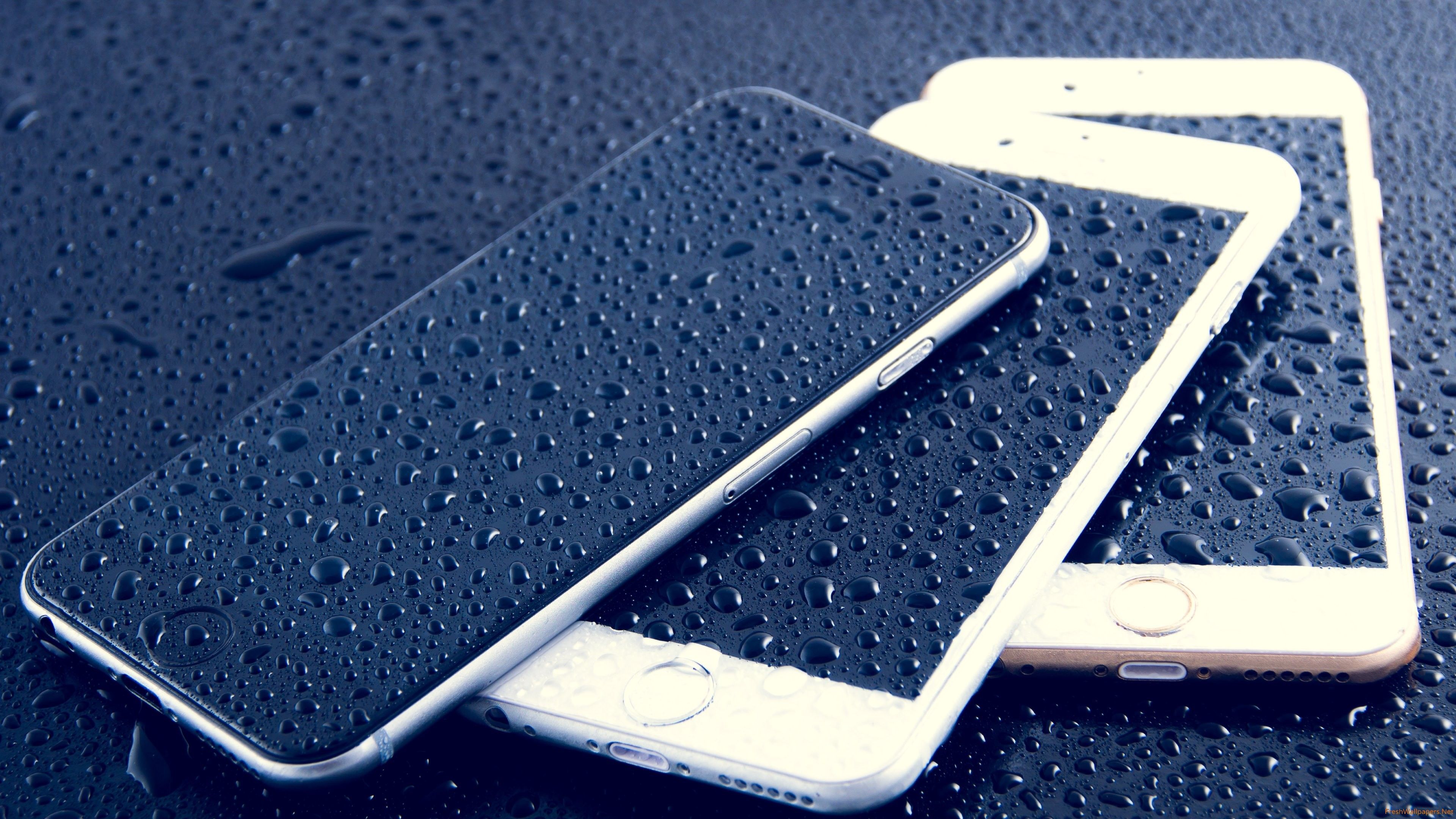 iPhone bagnati su superficie scura, 3840x2160 Ultra HD, Monitor 4K