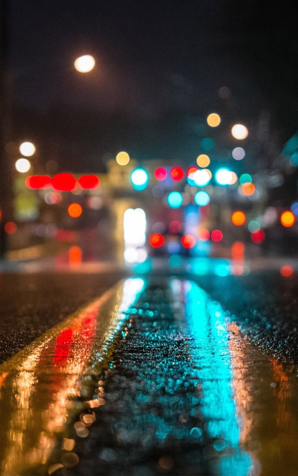 strada bagnata notturna bokeh, 1000x1600 Verticale, iPhone Plus