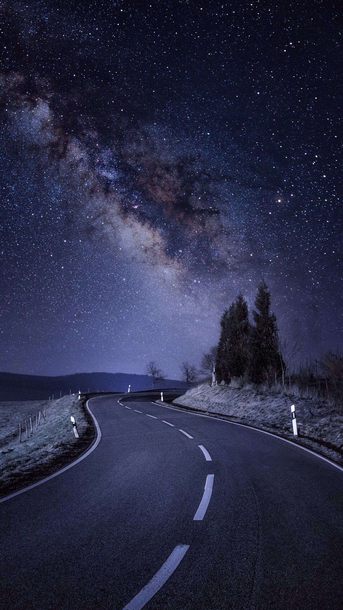strada notturna con via lattea, 1200x2133 Full HD Verticale, iPhone Pro Max