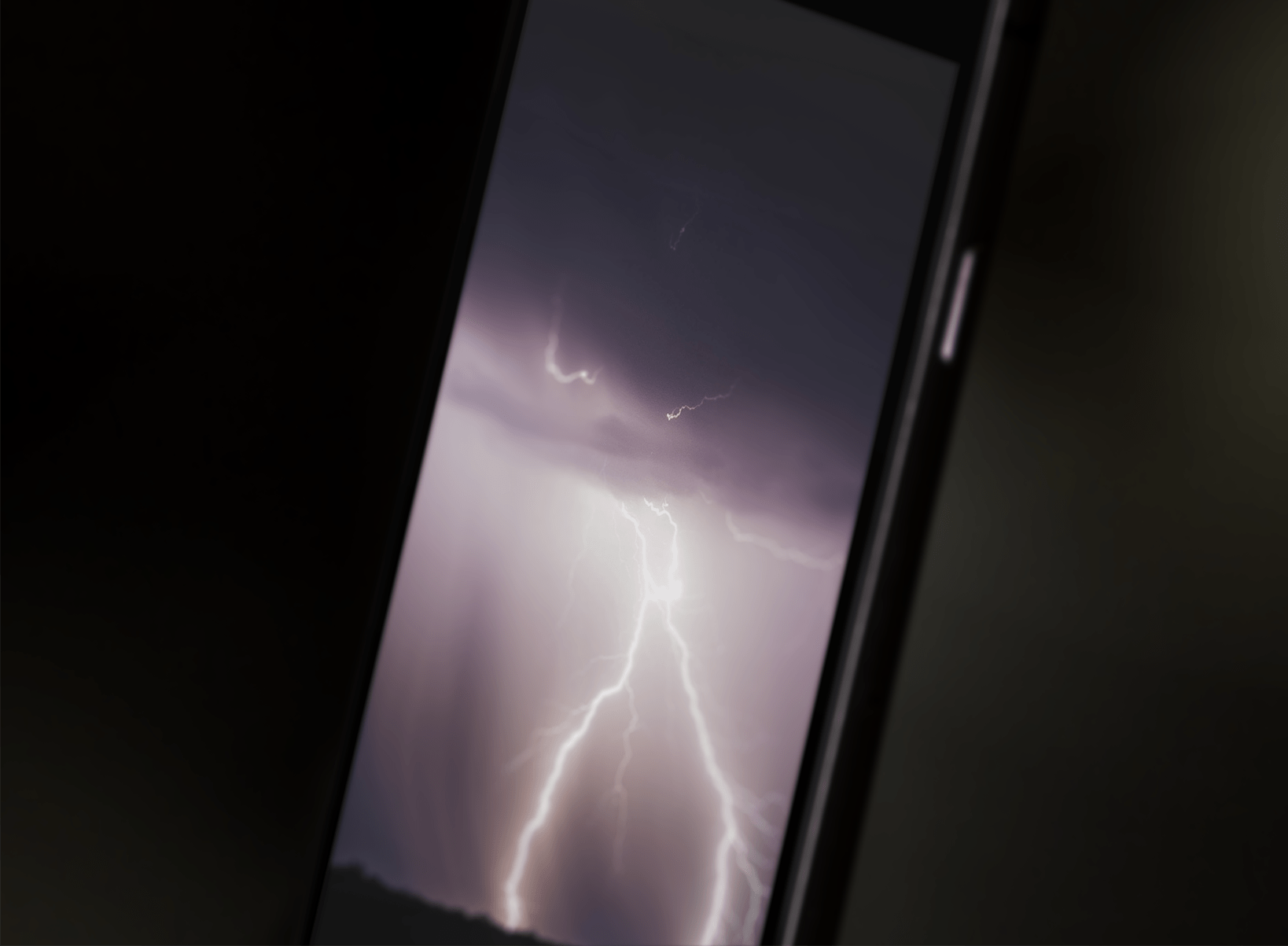 smartphone fulmine temporale, 1638x1203 900p, MacBook Air