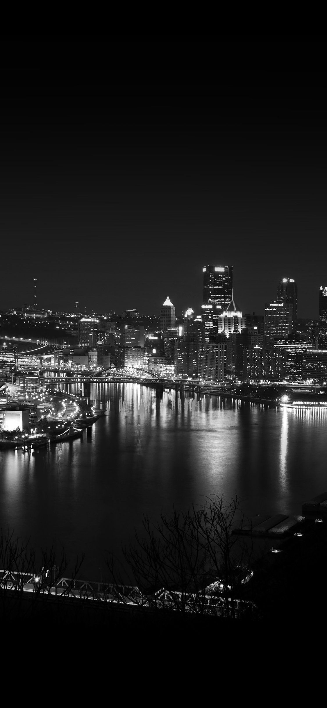 Skyline Pittsburgh notturno bianco/nero, 1125x2436 Verticale, iPhone