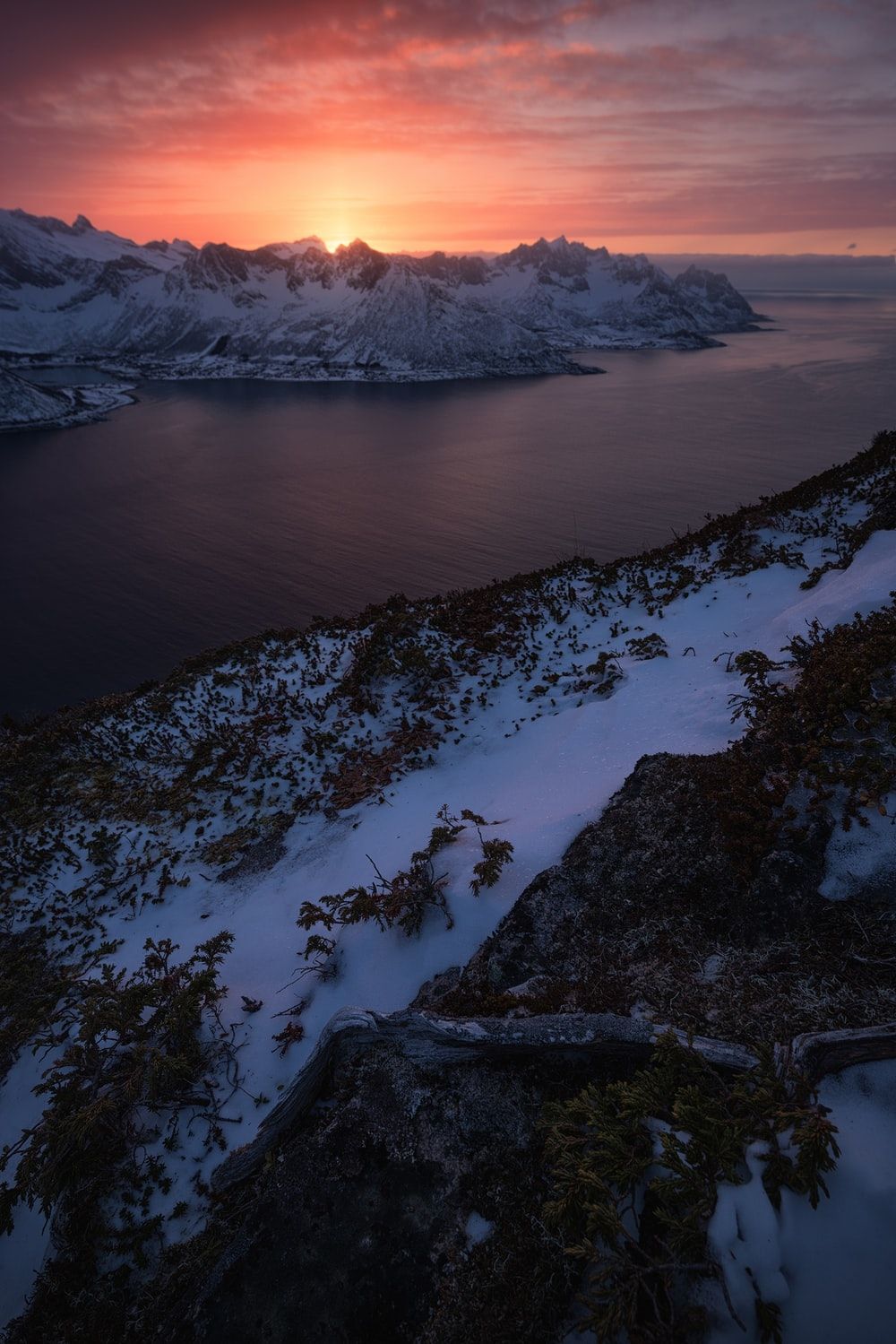 Tramonto montagne innevate fiordo, 1000x1499 Full HD Verticale, iPhone Air