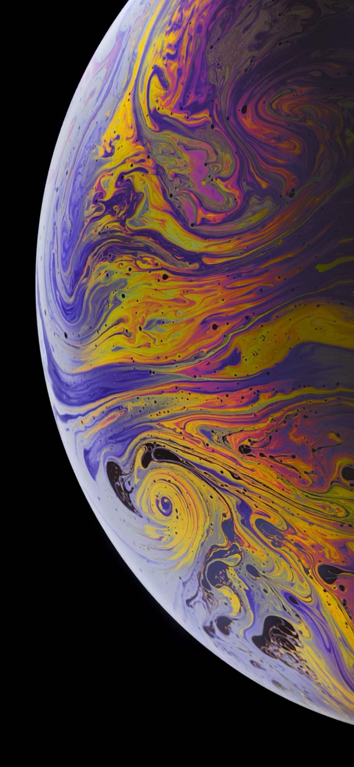 Sfera astratta iridescente colorata, 1242x2688 Verticale, iPhone
