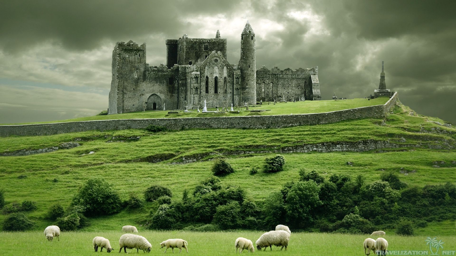 Castello irlandese su collina verde, 1920x1080 Full HD, PC