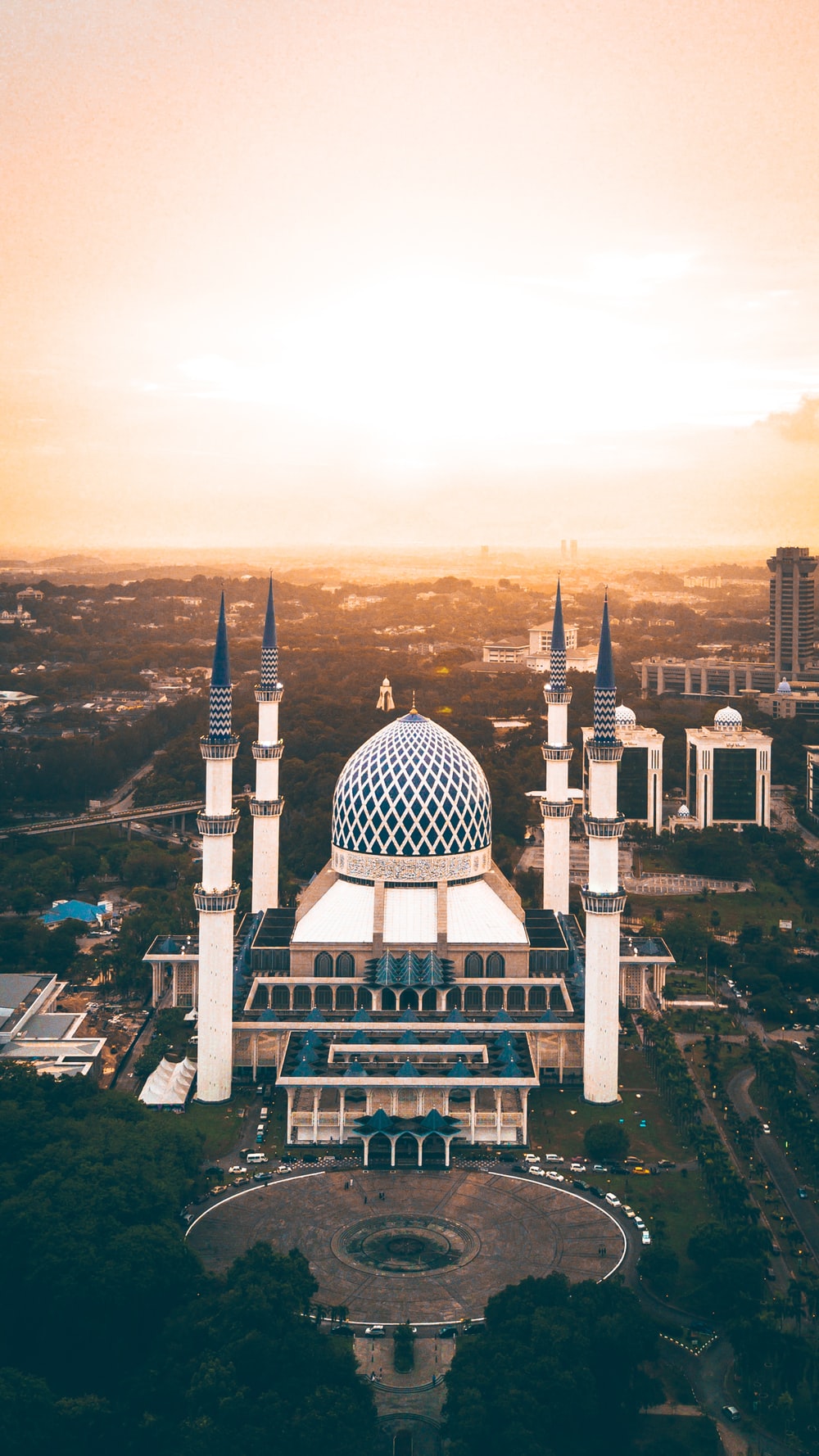 Moschea con cupola al tramonto, 1000x1778 Full HD Verticale, iPhone