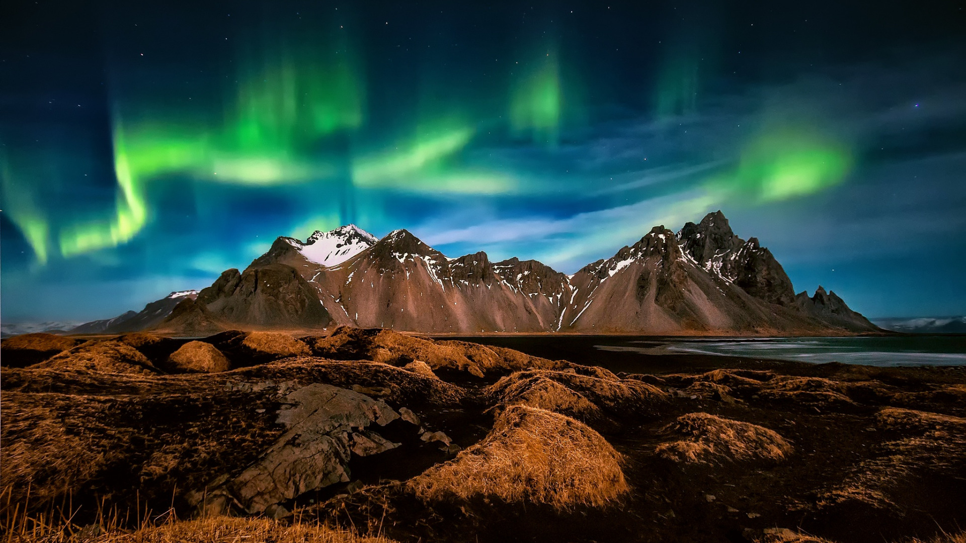 Aurora boreale montagne Islanda, 1920x1080 Full HD 1080p, PC Desktop