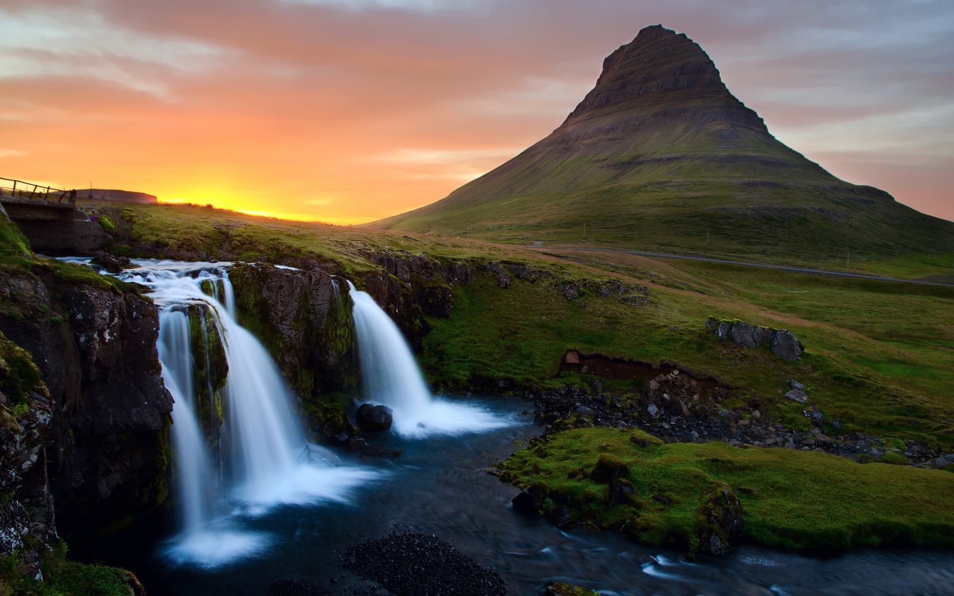 Montagna Kirkjufell con cascate, 1920x1200 WUXGA, PC